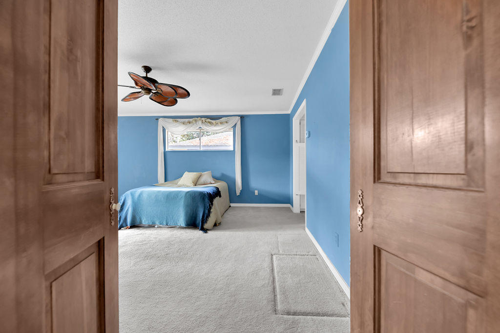 LAKE LORRAINE ESTATES - Residential