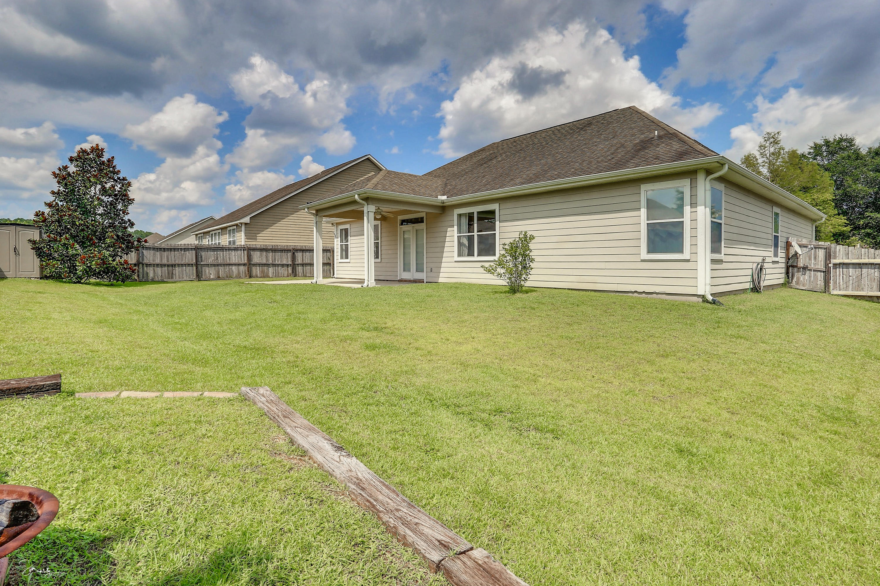 ROLLING RIDGE S/D - Residential