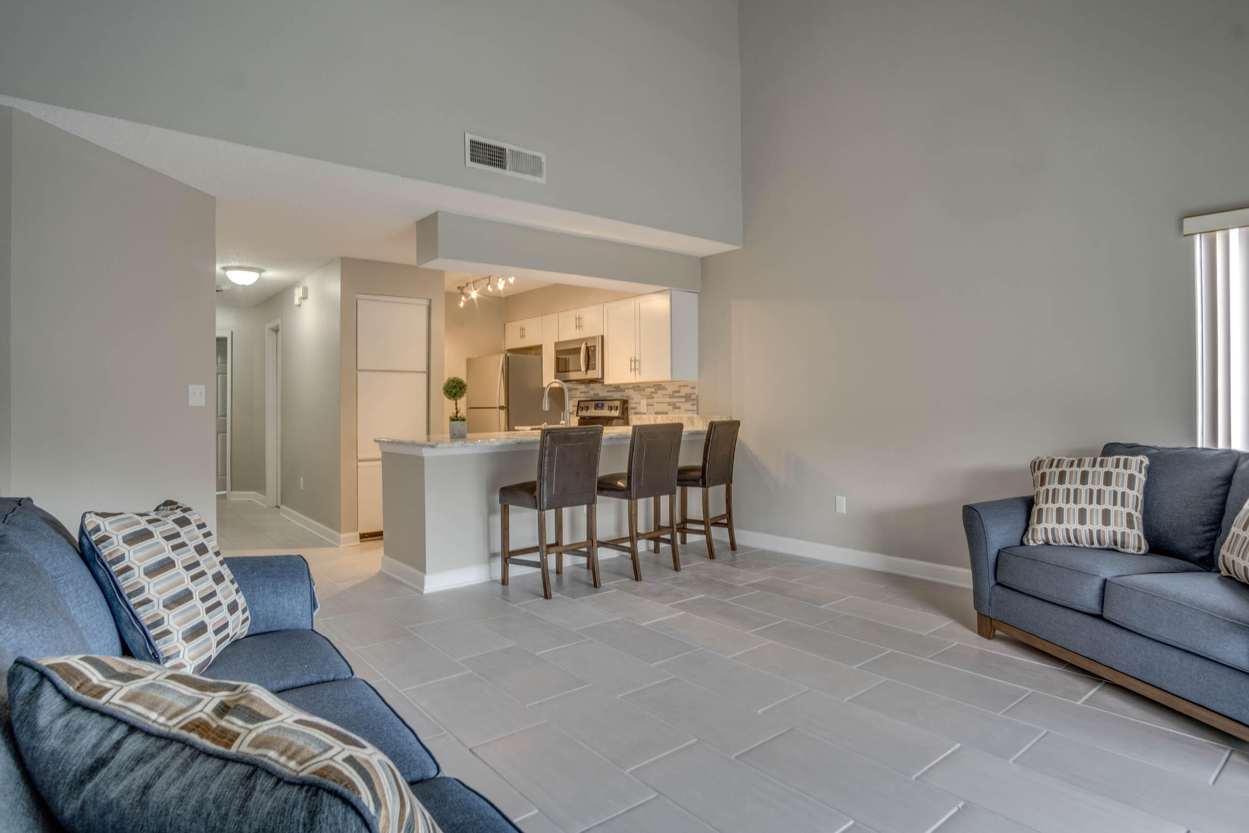 LAKESIDE CONDO AT BLUEWATER BAY - Residential