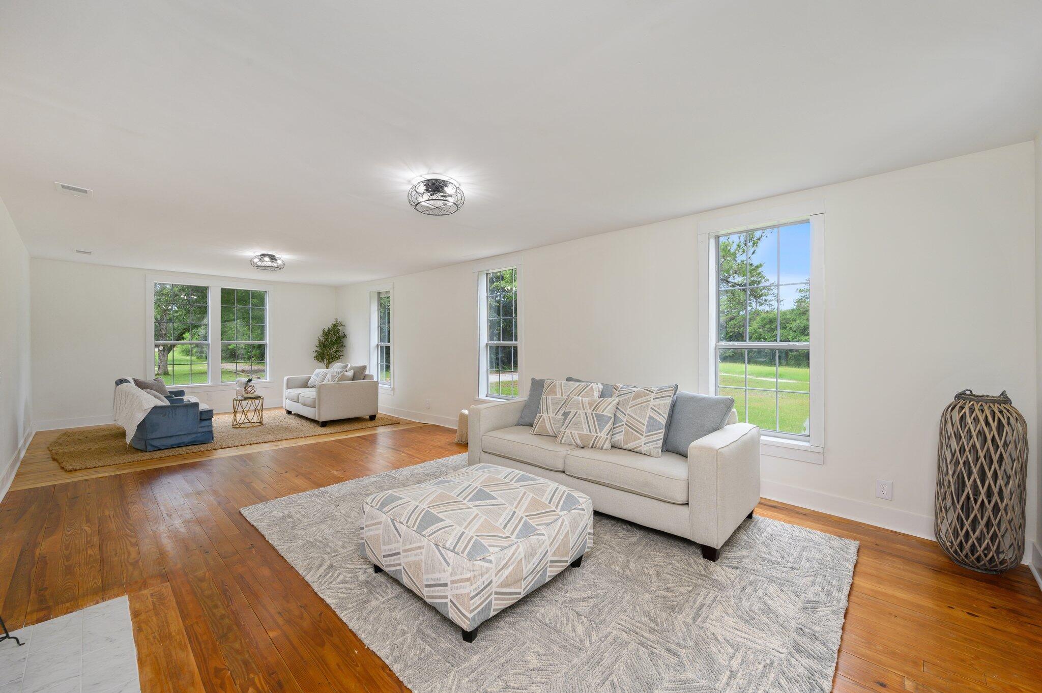 LAUREL HILL - Residential