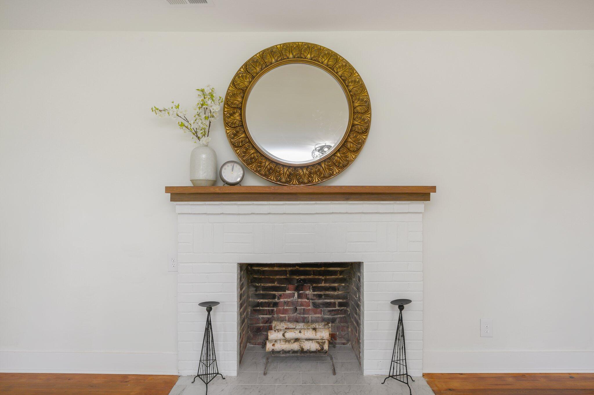 LAUREL HILL - Residential