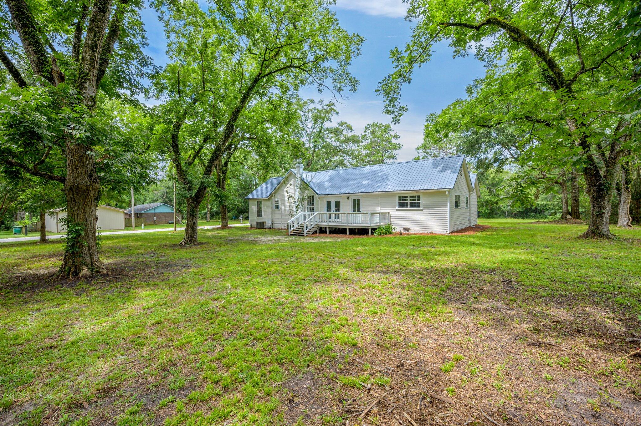 LAUREL HILL - Residential