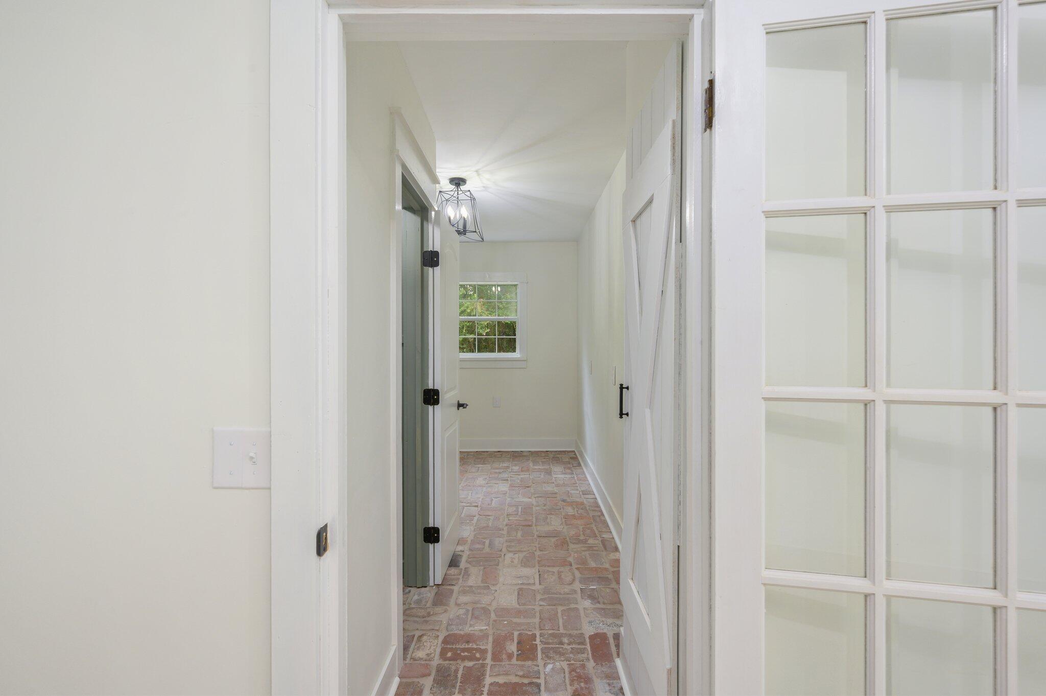 LAUREL HILL - Residential