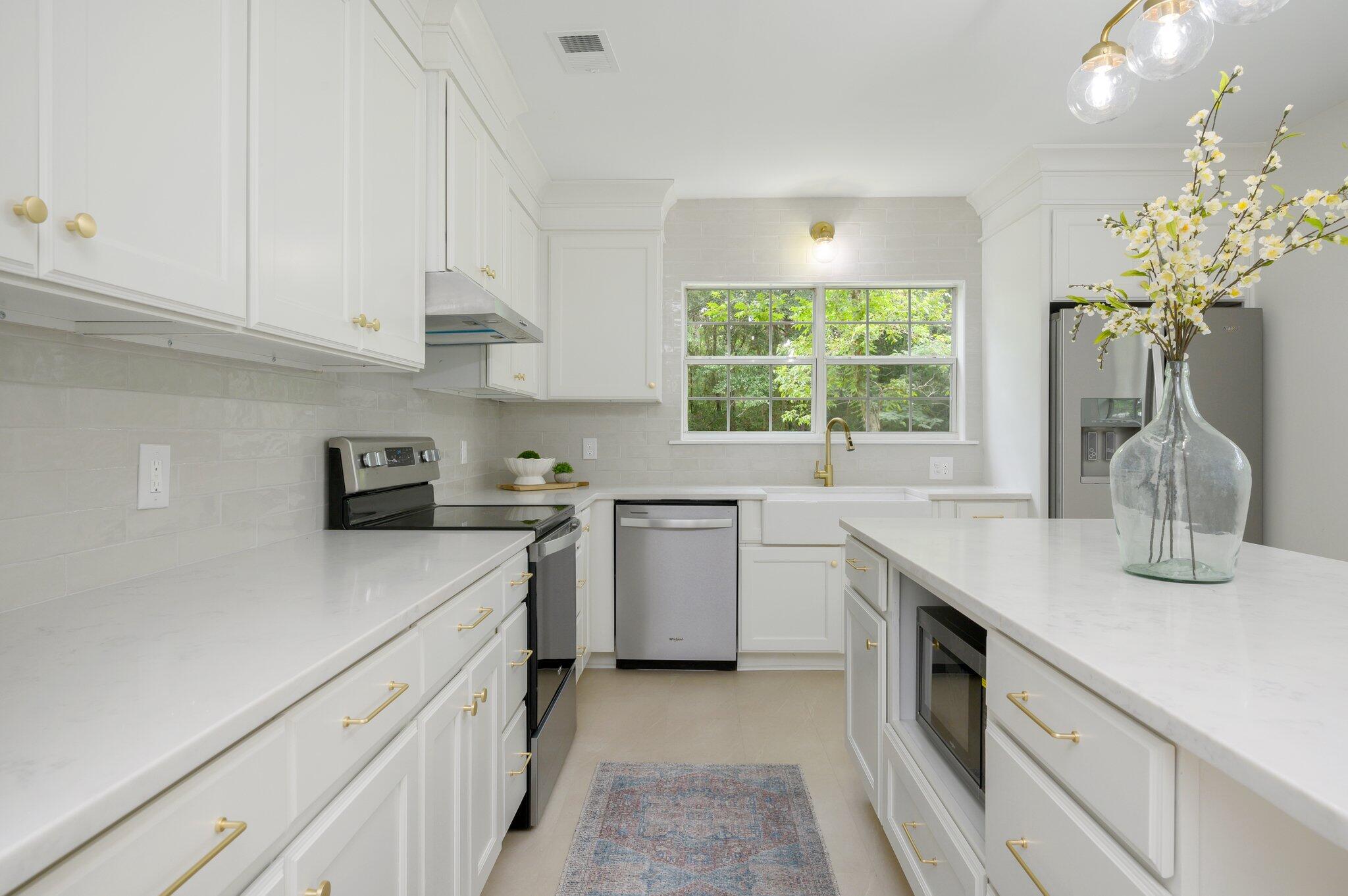 LAUREL HILL - Residential