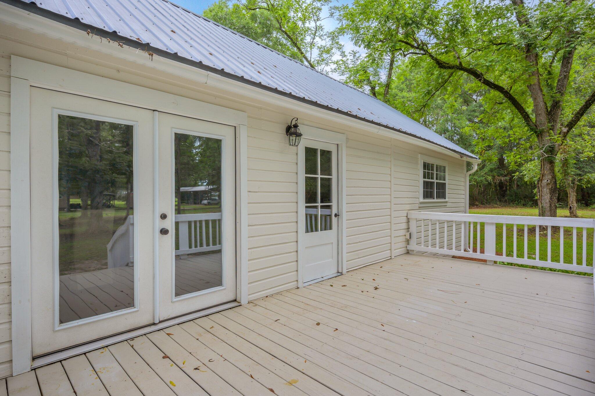 LAUREL HILL - Residential