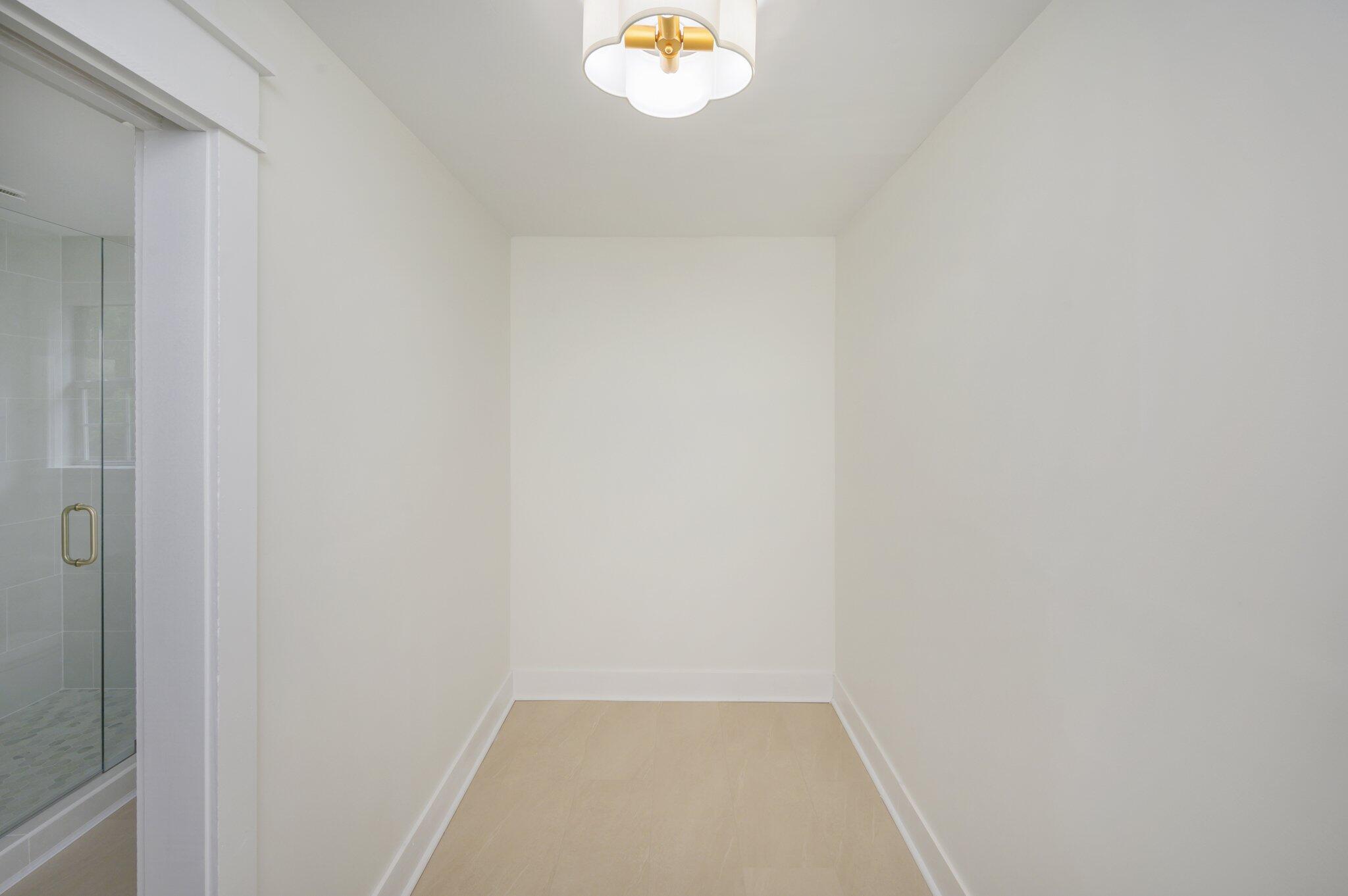 LAUREL HILL - Residential