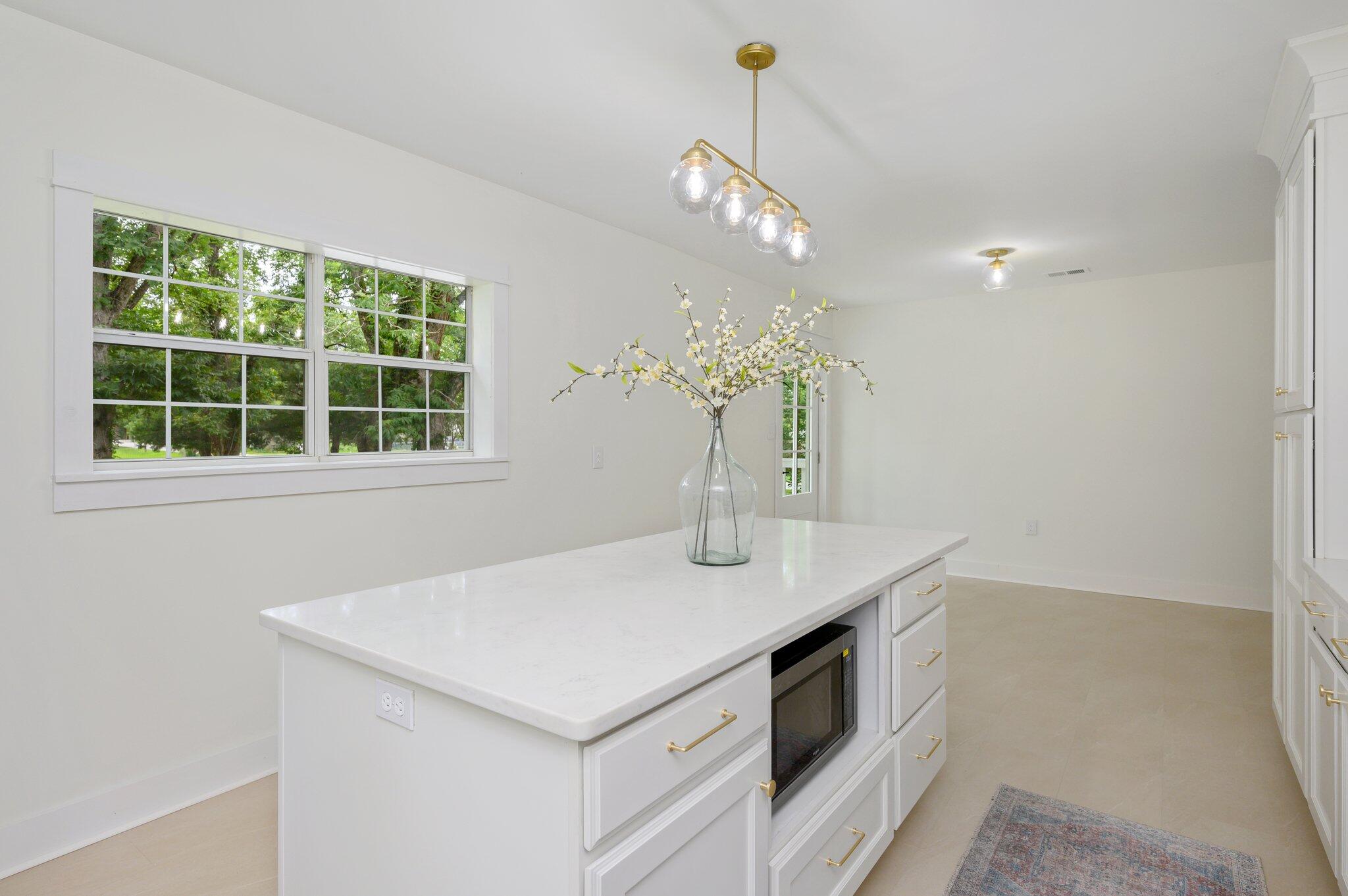 LAUREL HILL - Residential