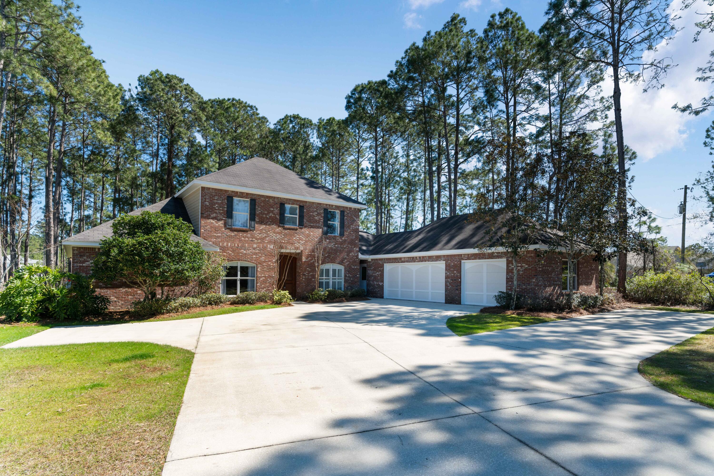 CANO ESTATES - Residential