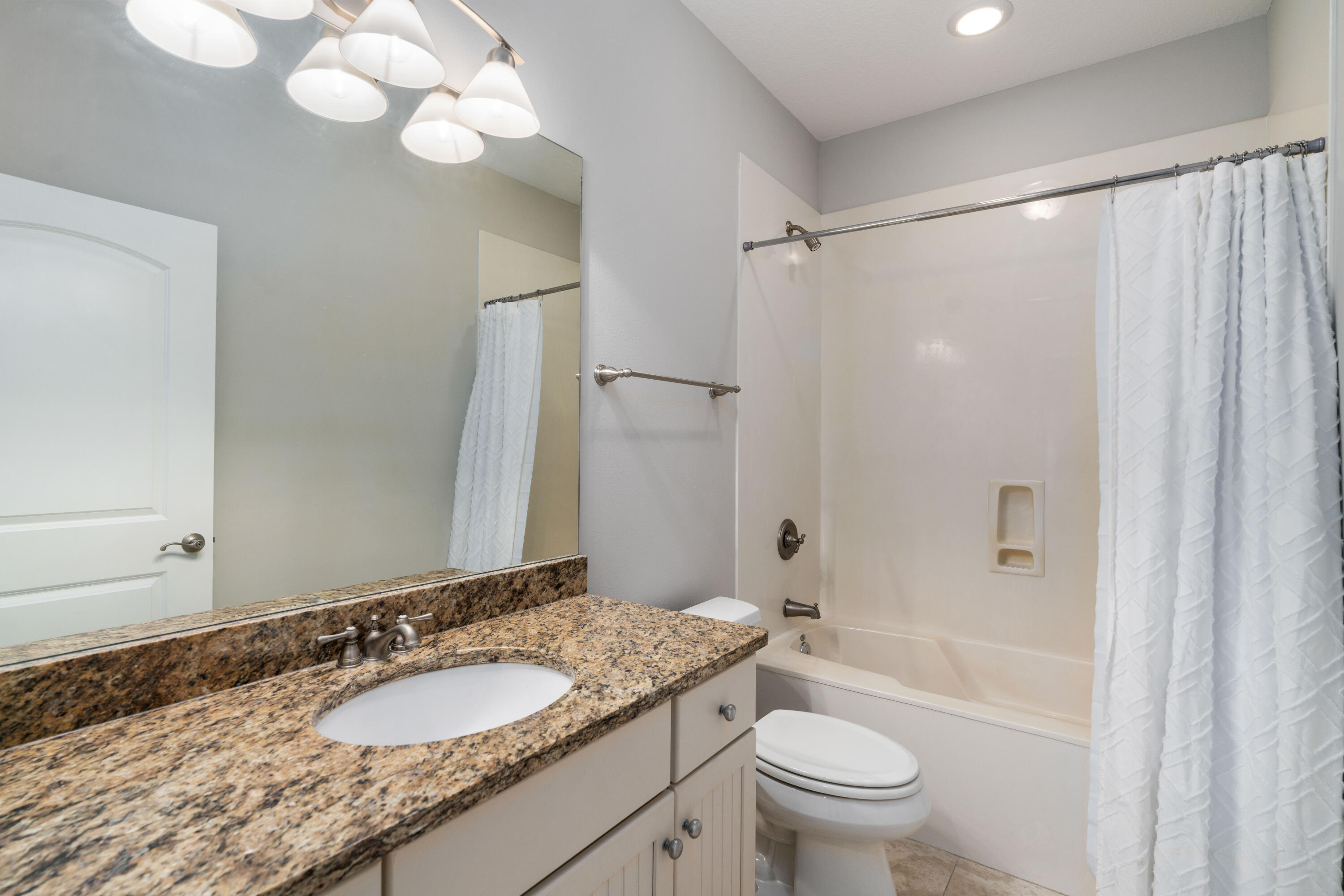 CANO ESTATES - Residential