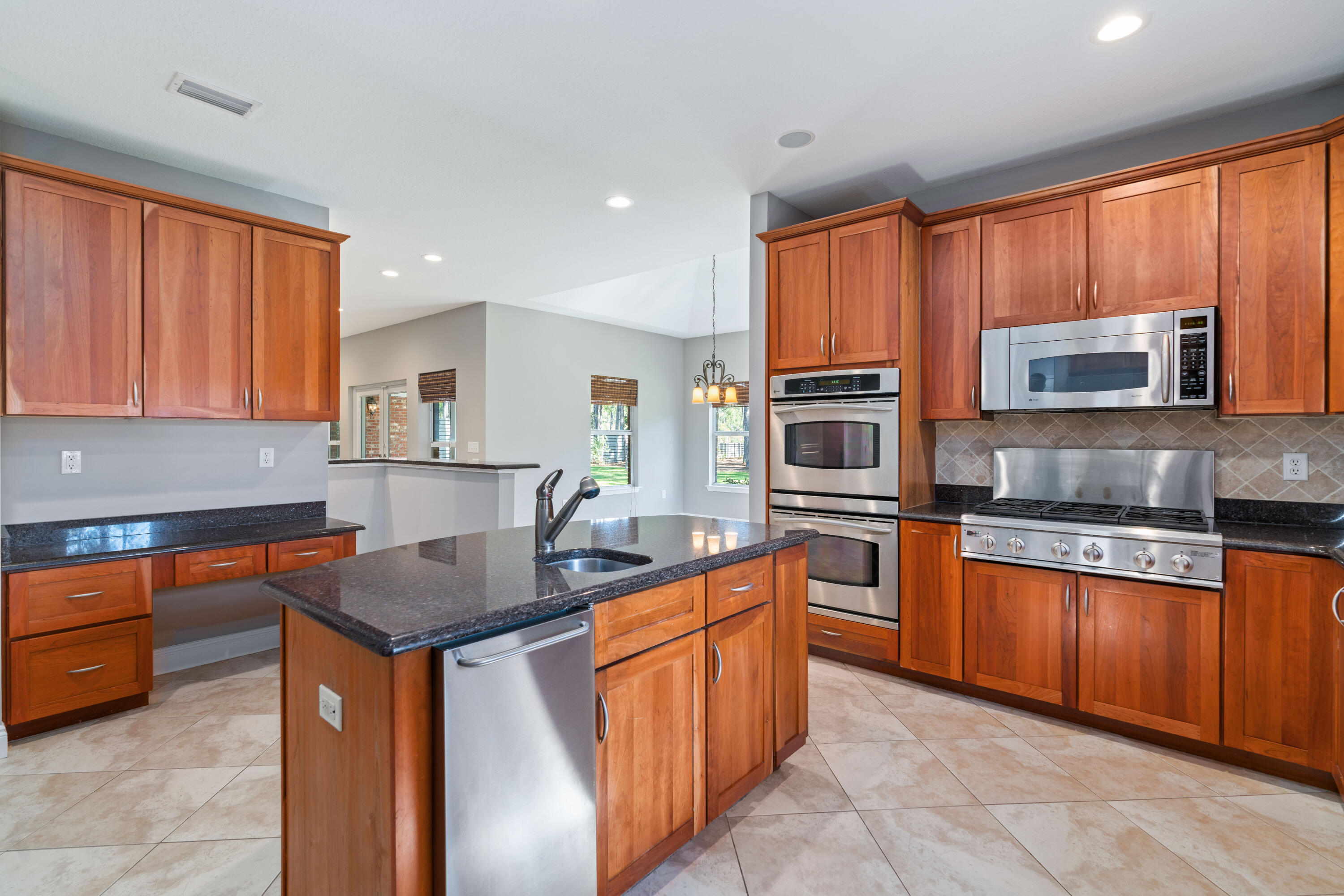 CANO ESTATES - Residential