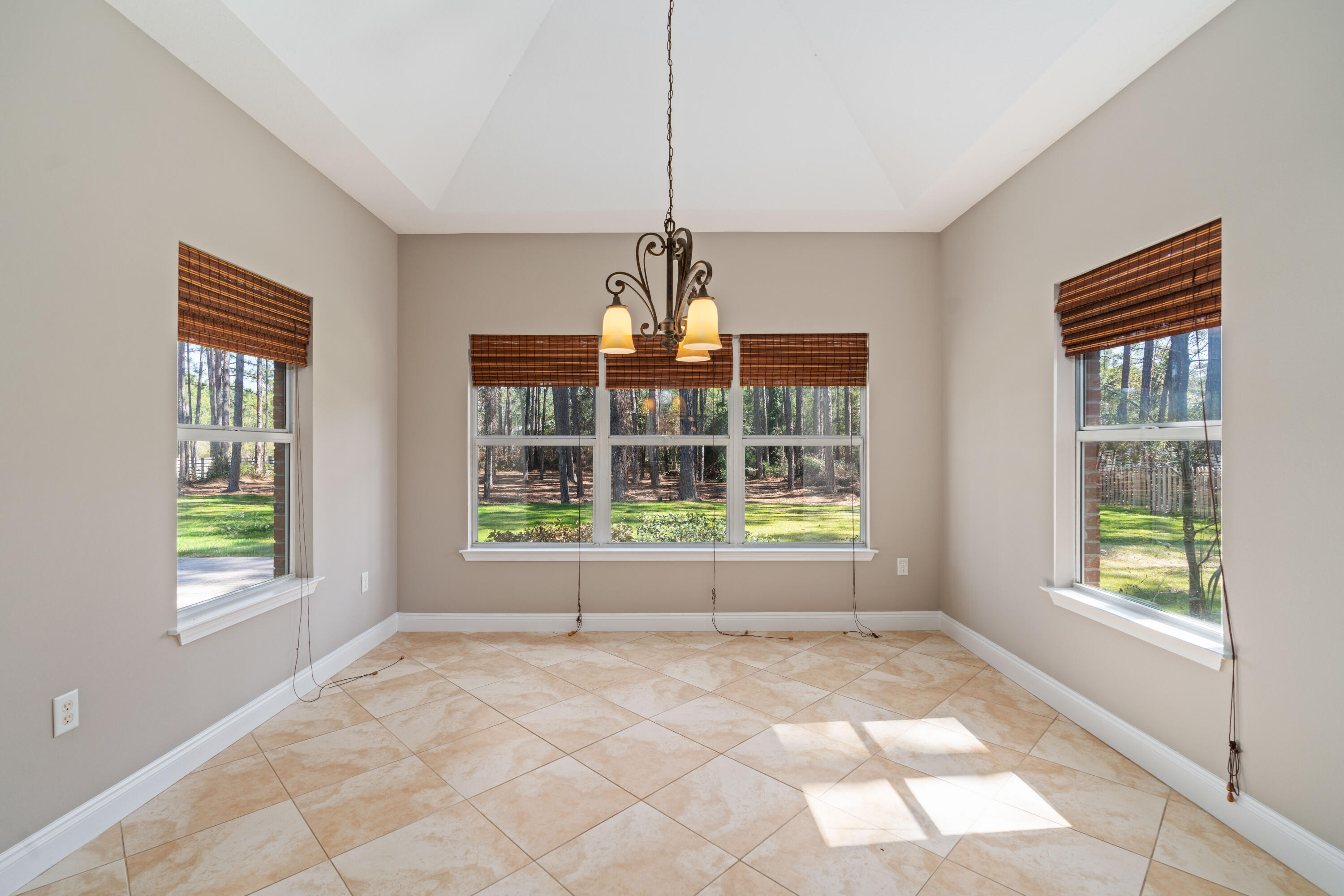 CANO ESTATES - Residential