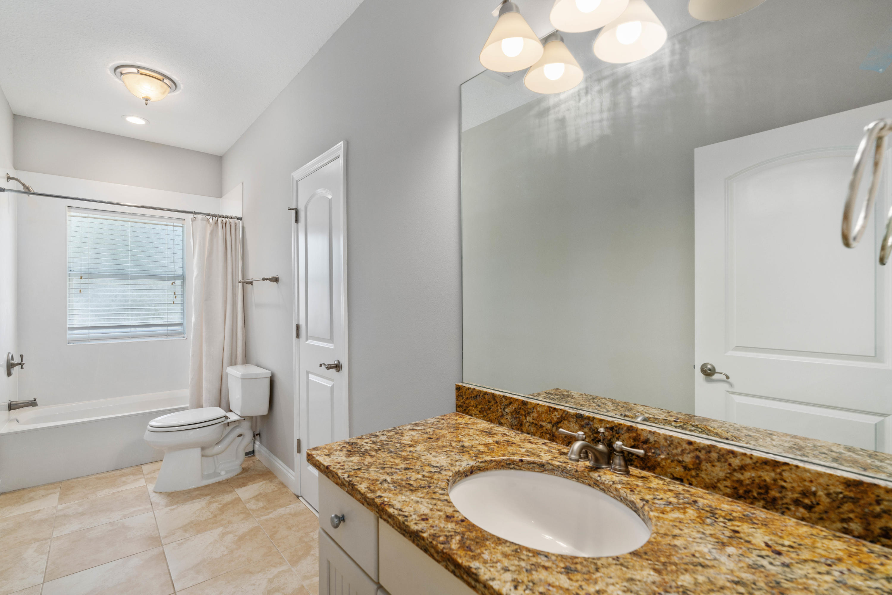 CANO ESTATES - Residential