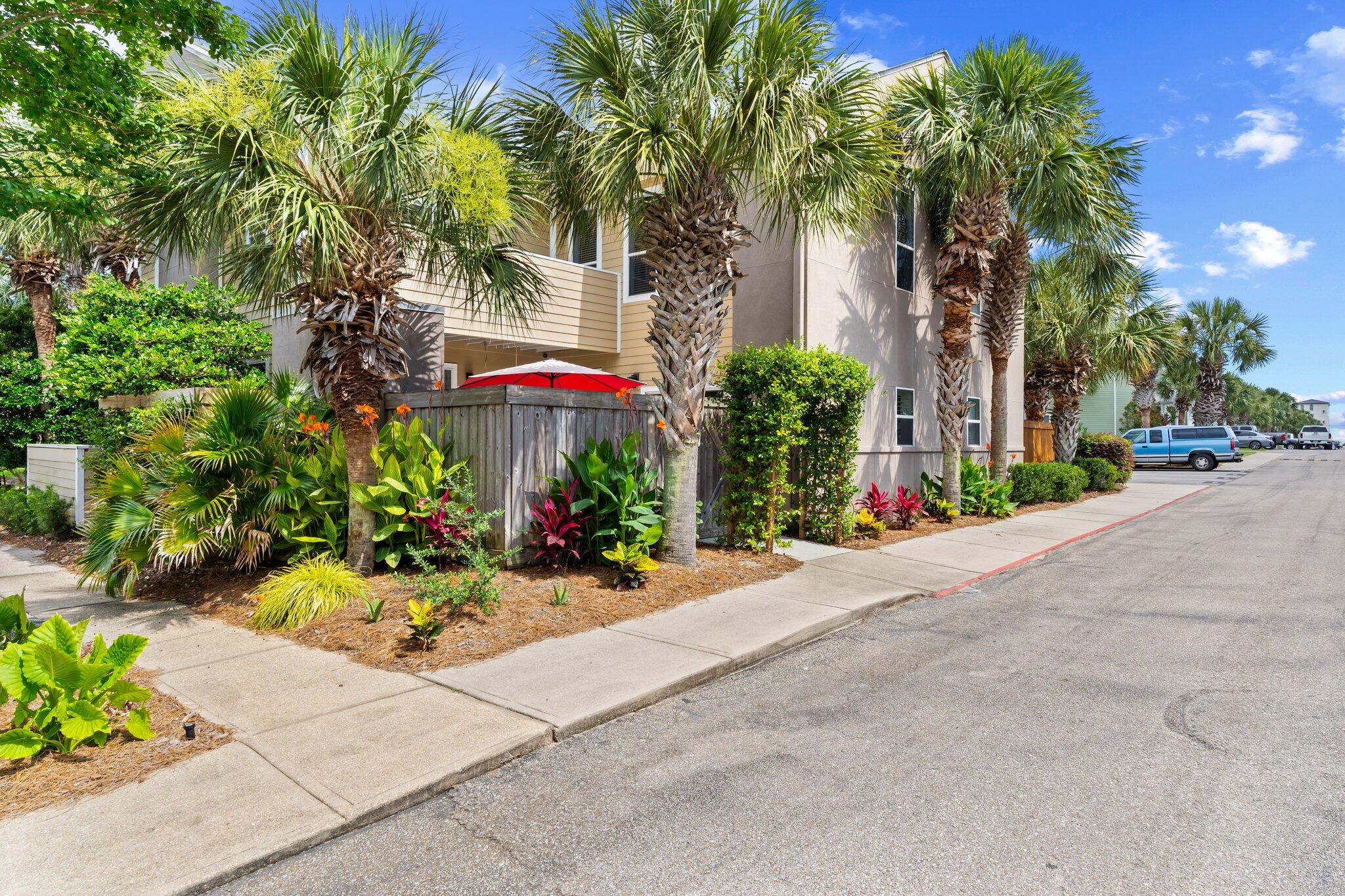 BEACH POINTE - Residential