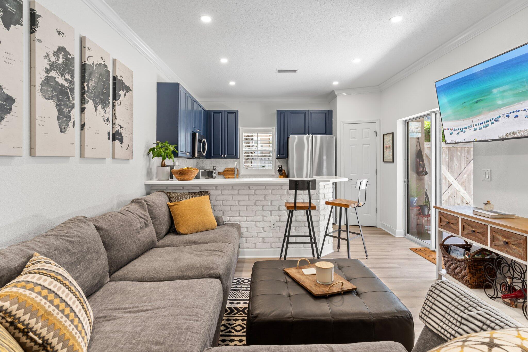 BEACH POINTE - Residential