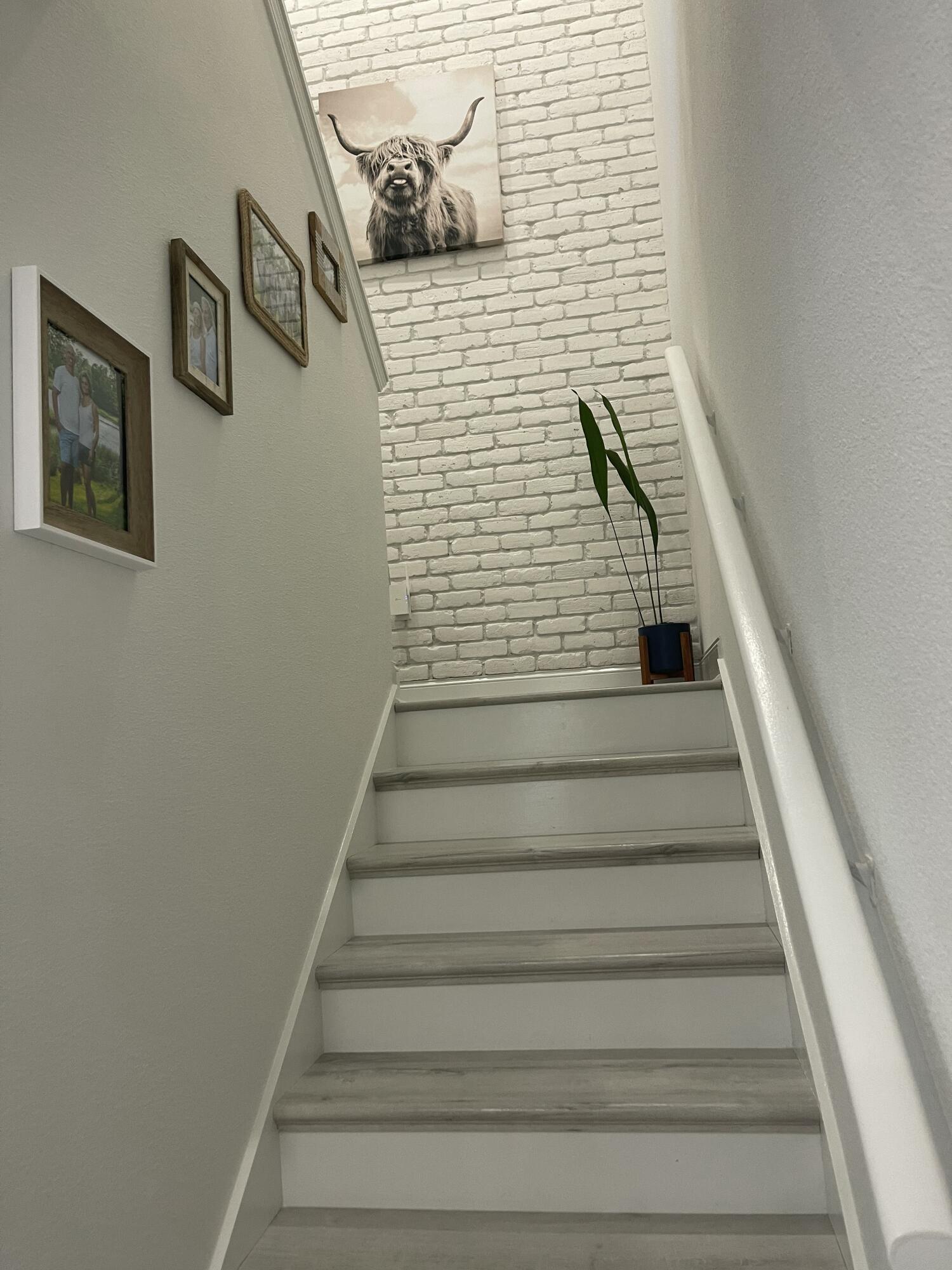 BEACH POINTE - Residential
