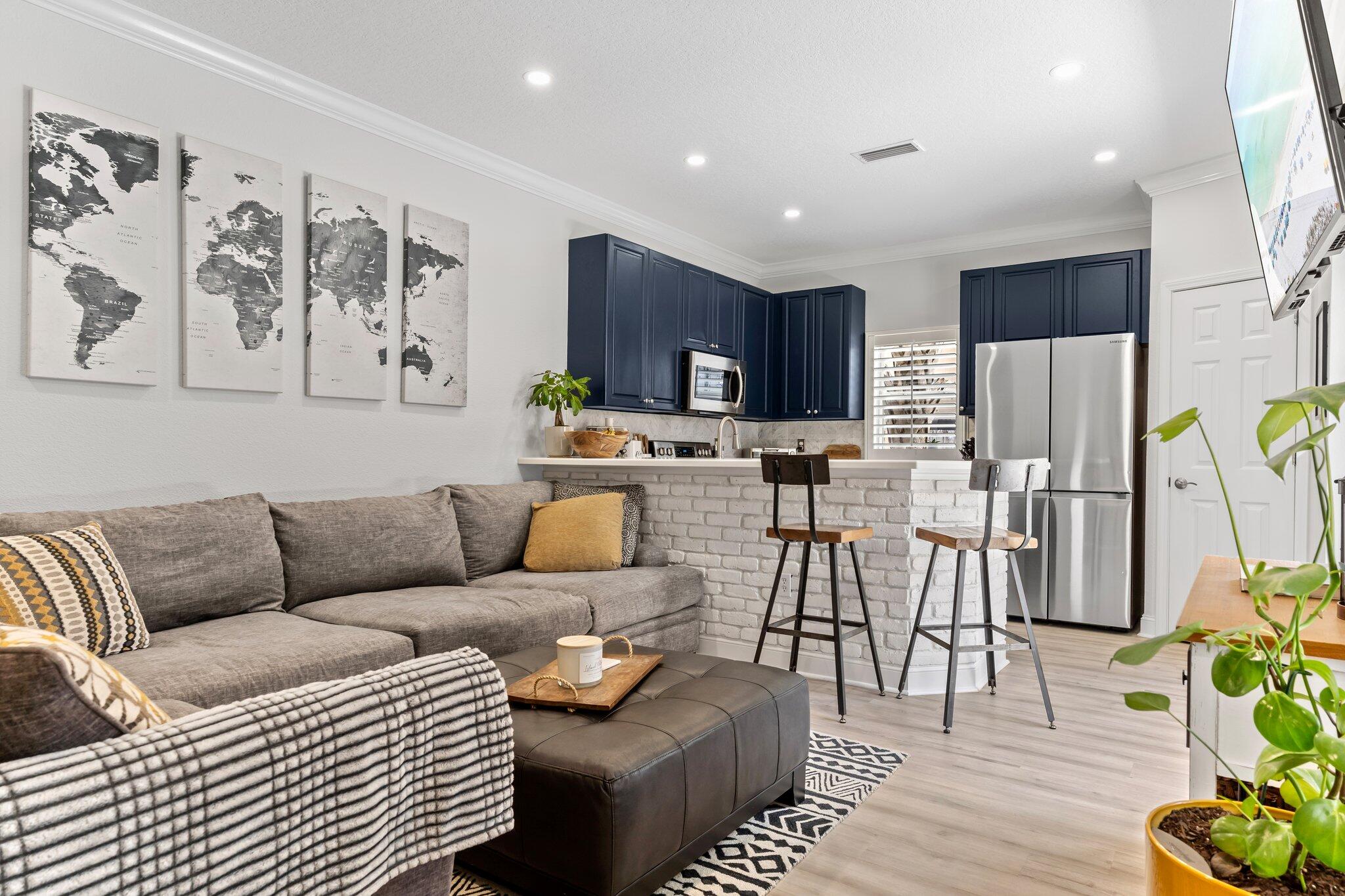 BEACH POINTE - Residential