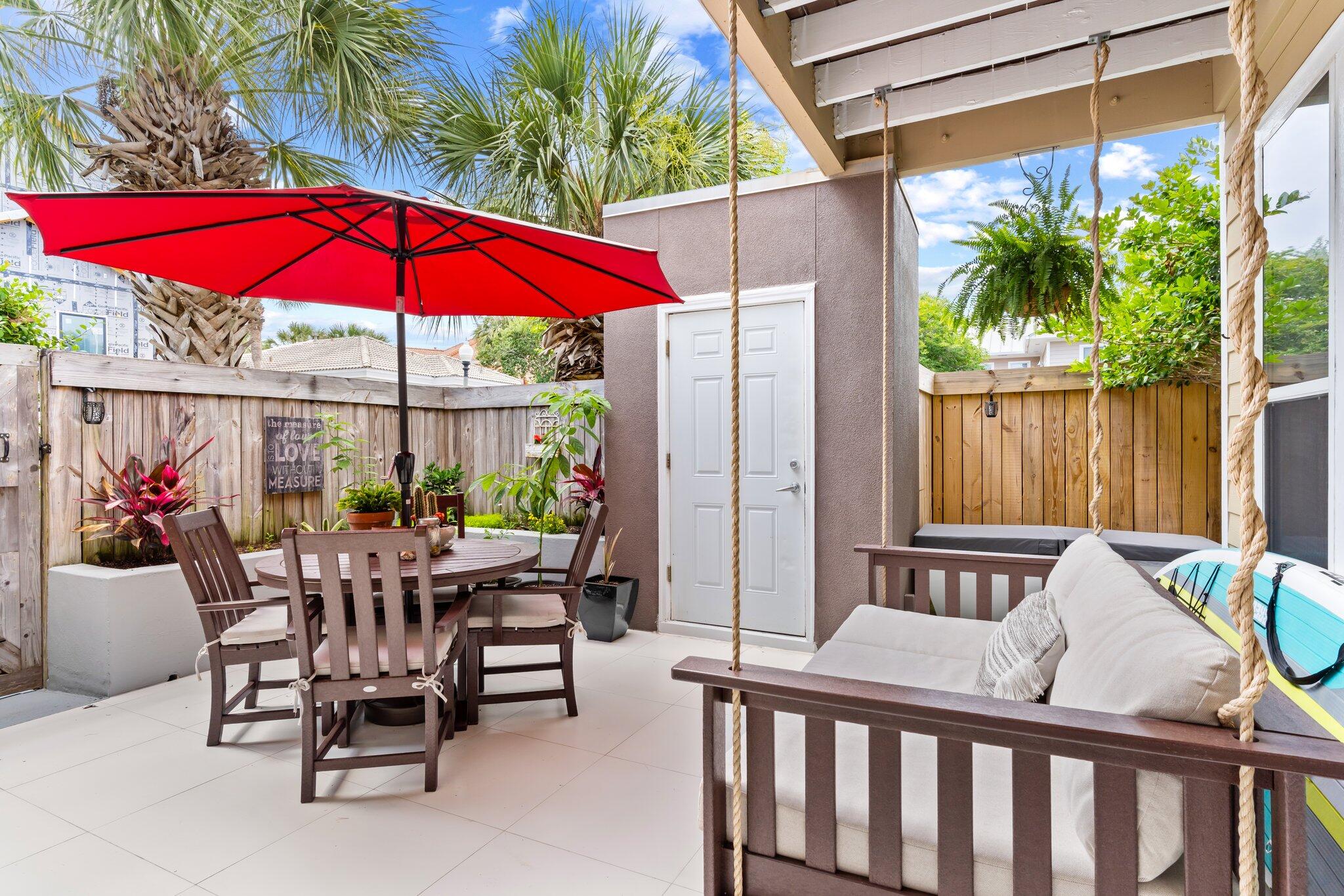 BEACH POINTE - Residential