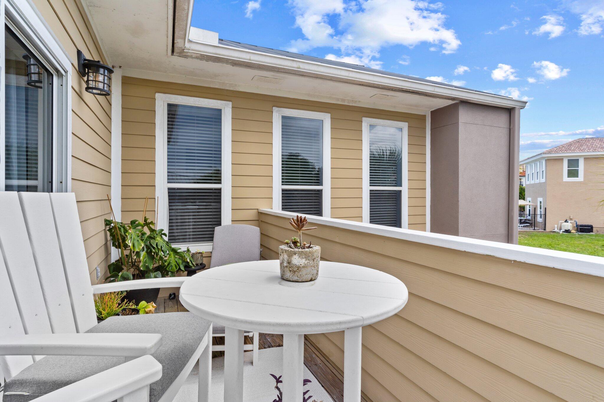 BEACH POINTE - Residential