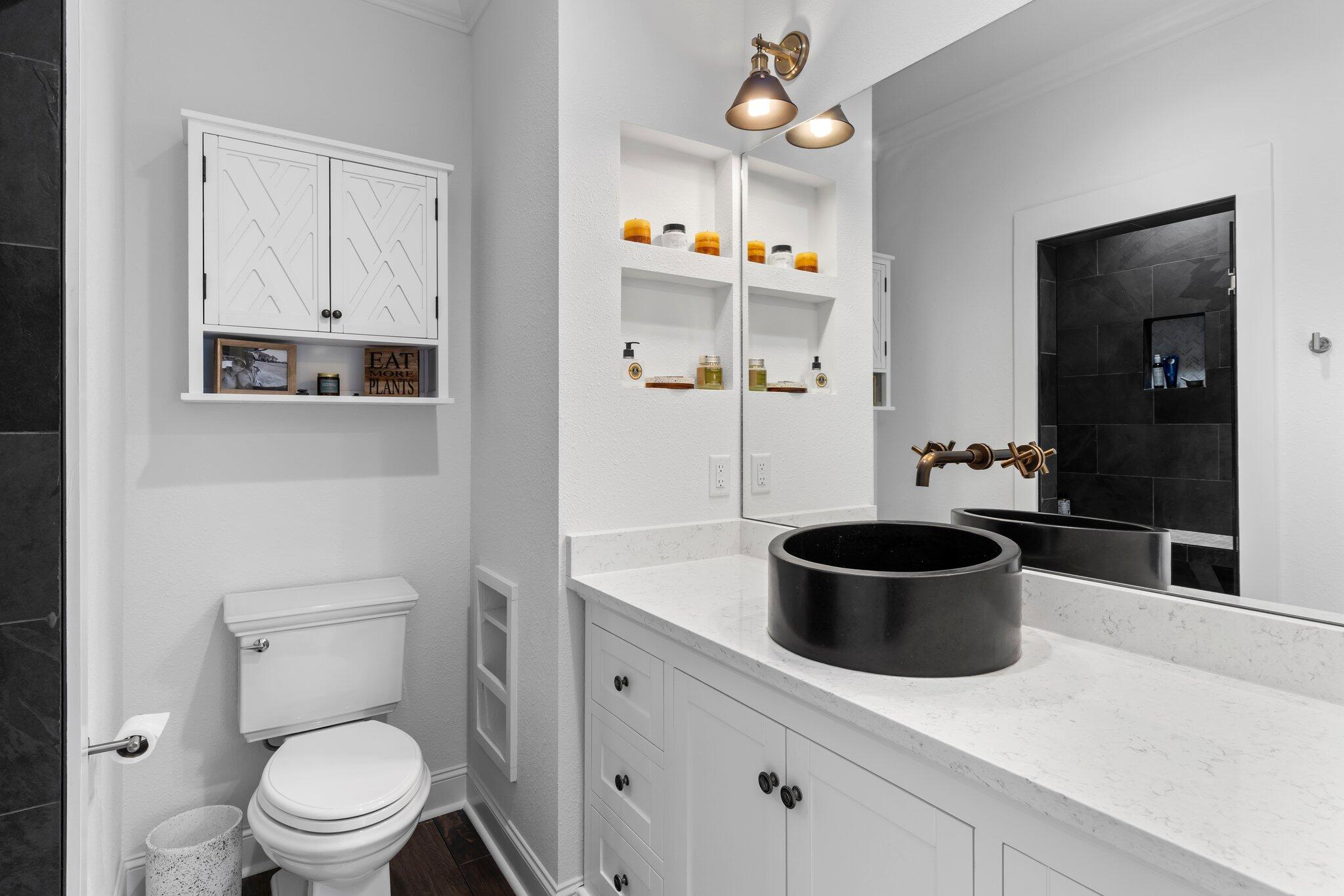 BEACH POINTE - Residential