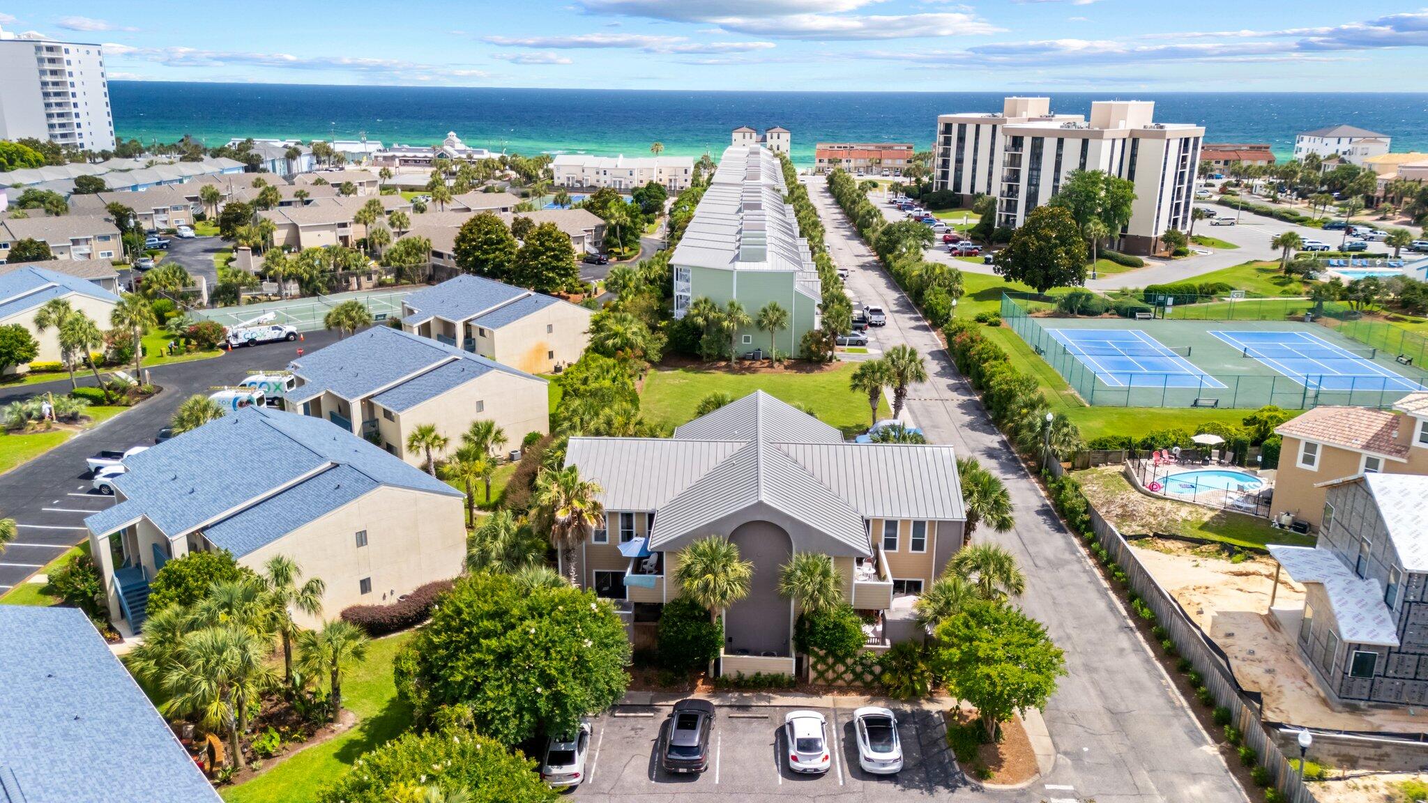 BEACH POINTE - Residential