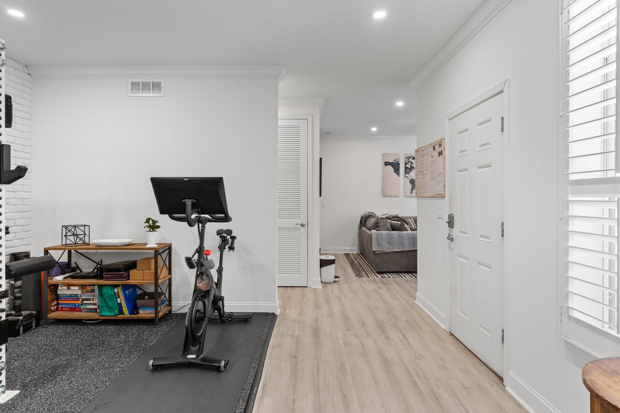 BEACH POINTE - Residential
