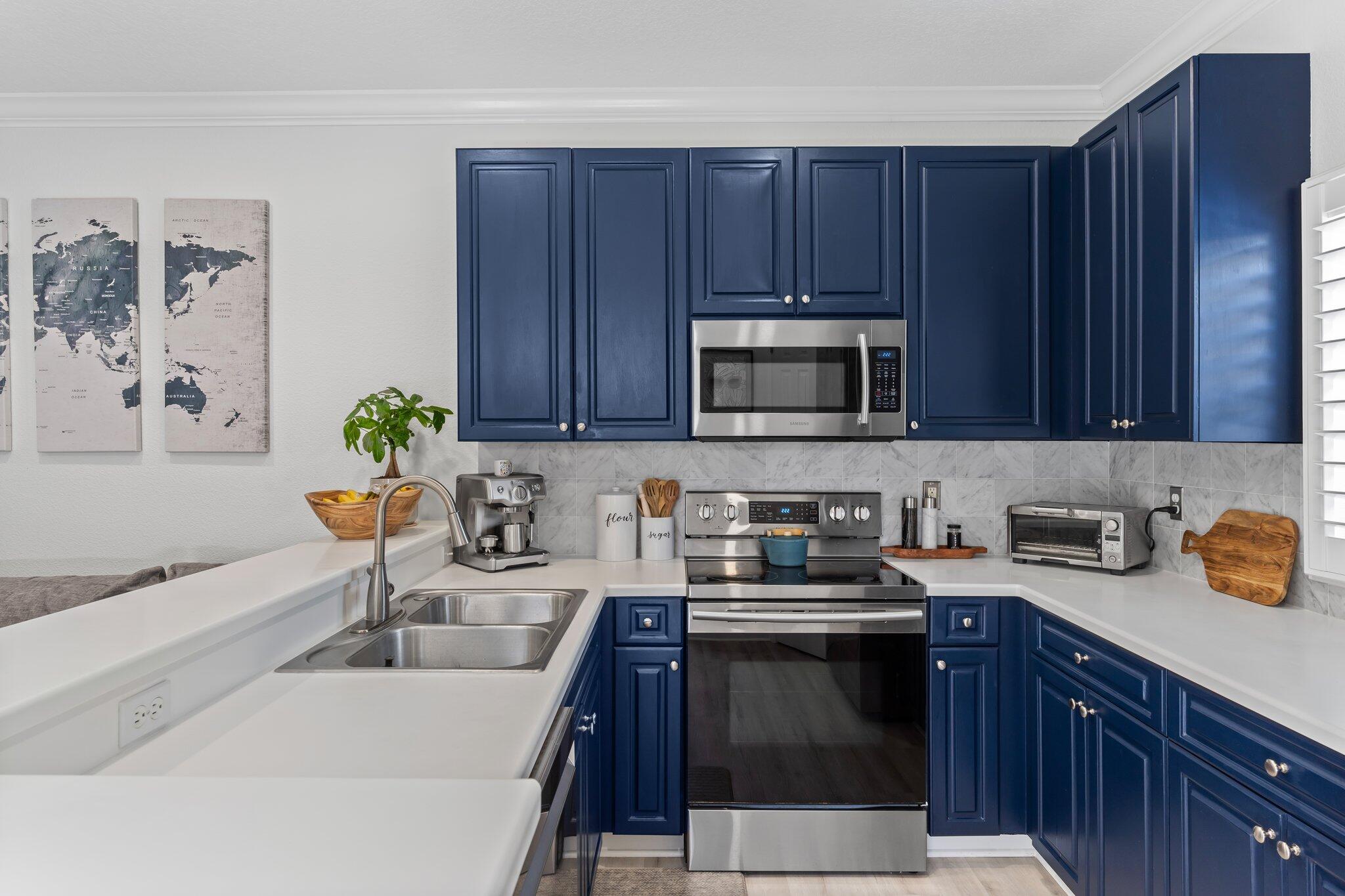 BEACH POINTE - Residential