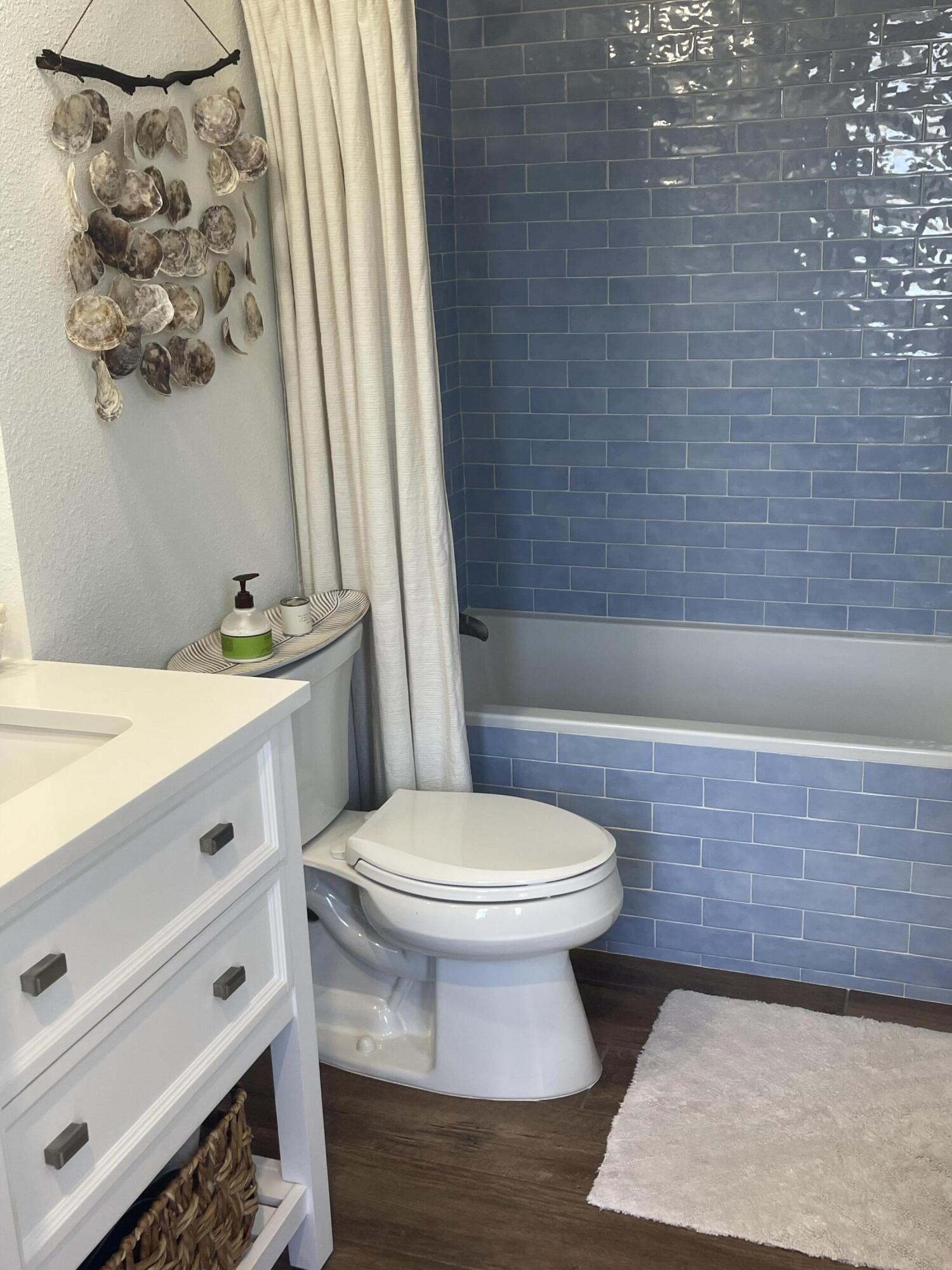 BEACH POINTE - Residential