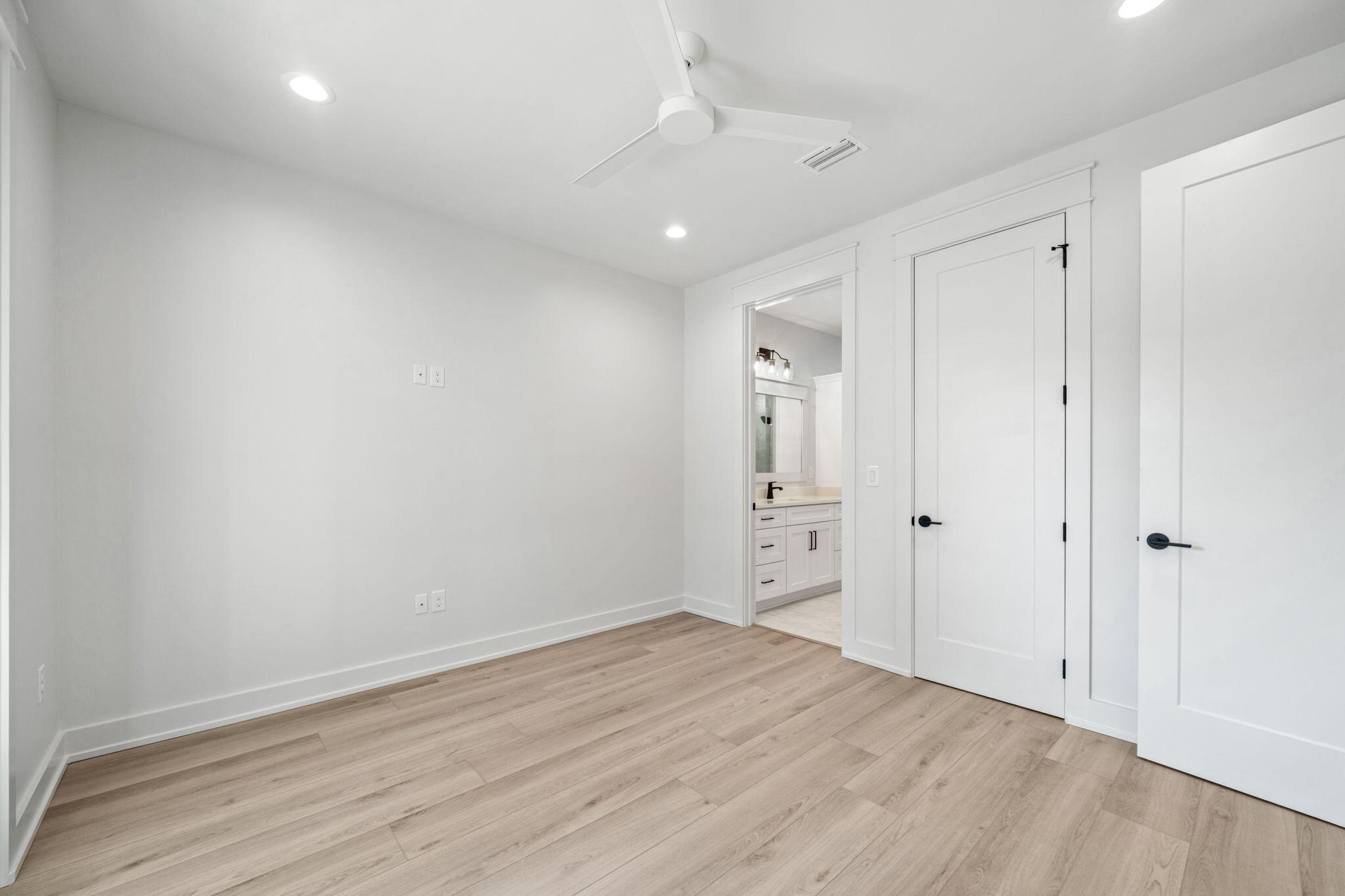 GRAYTON BAYOU - Residential