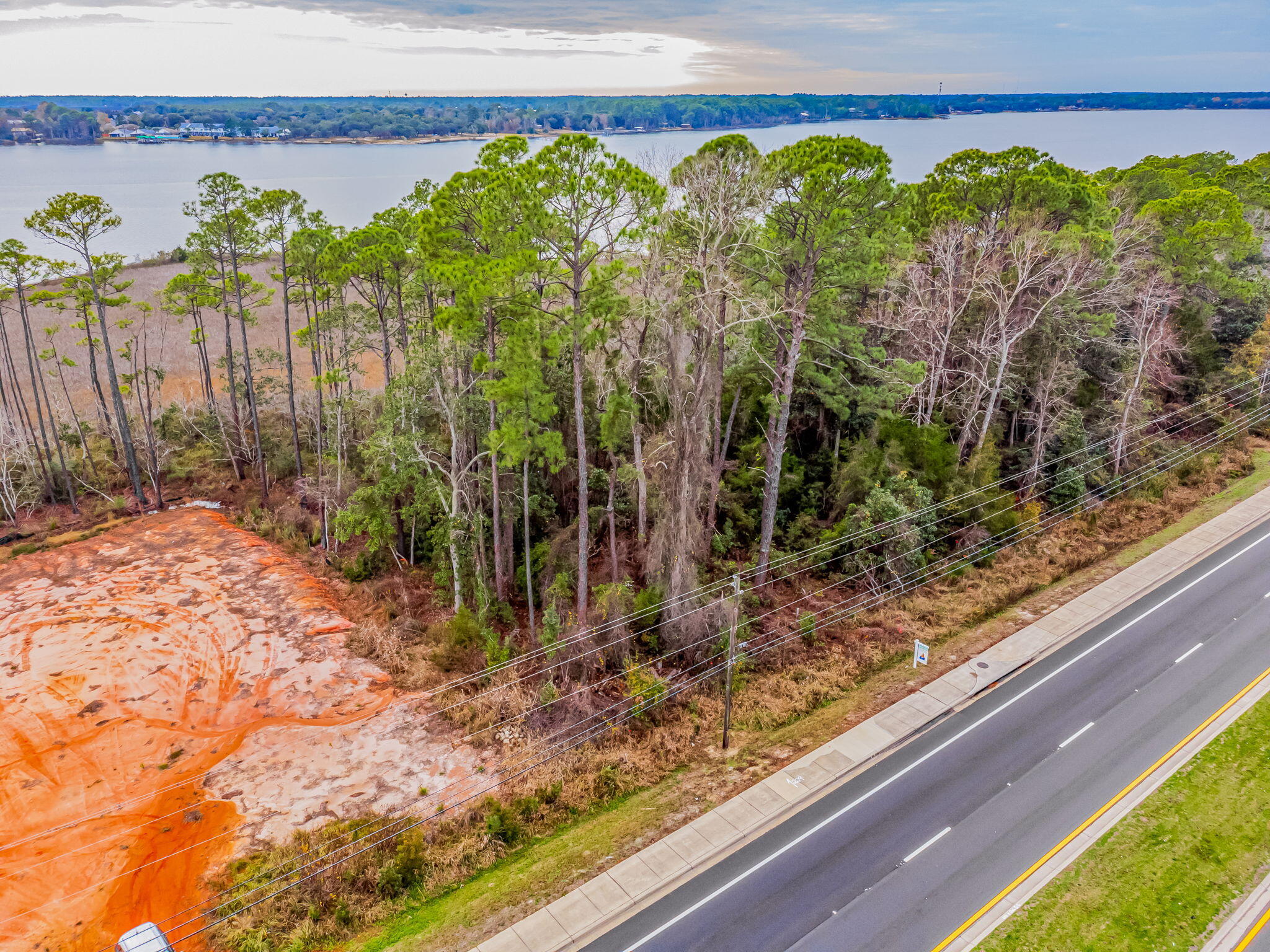 Holley/Navarre - Land