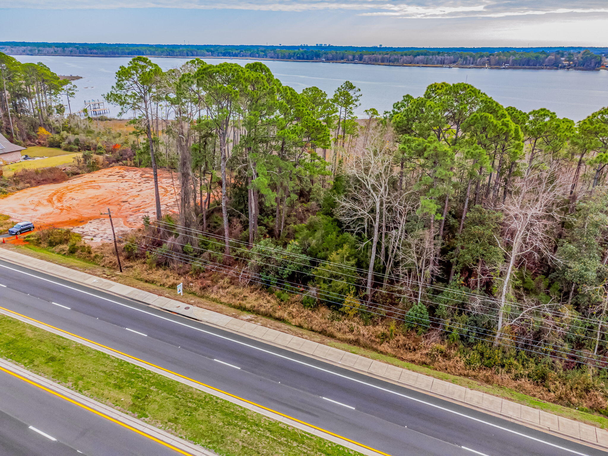 Holley/Navarre - Land