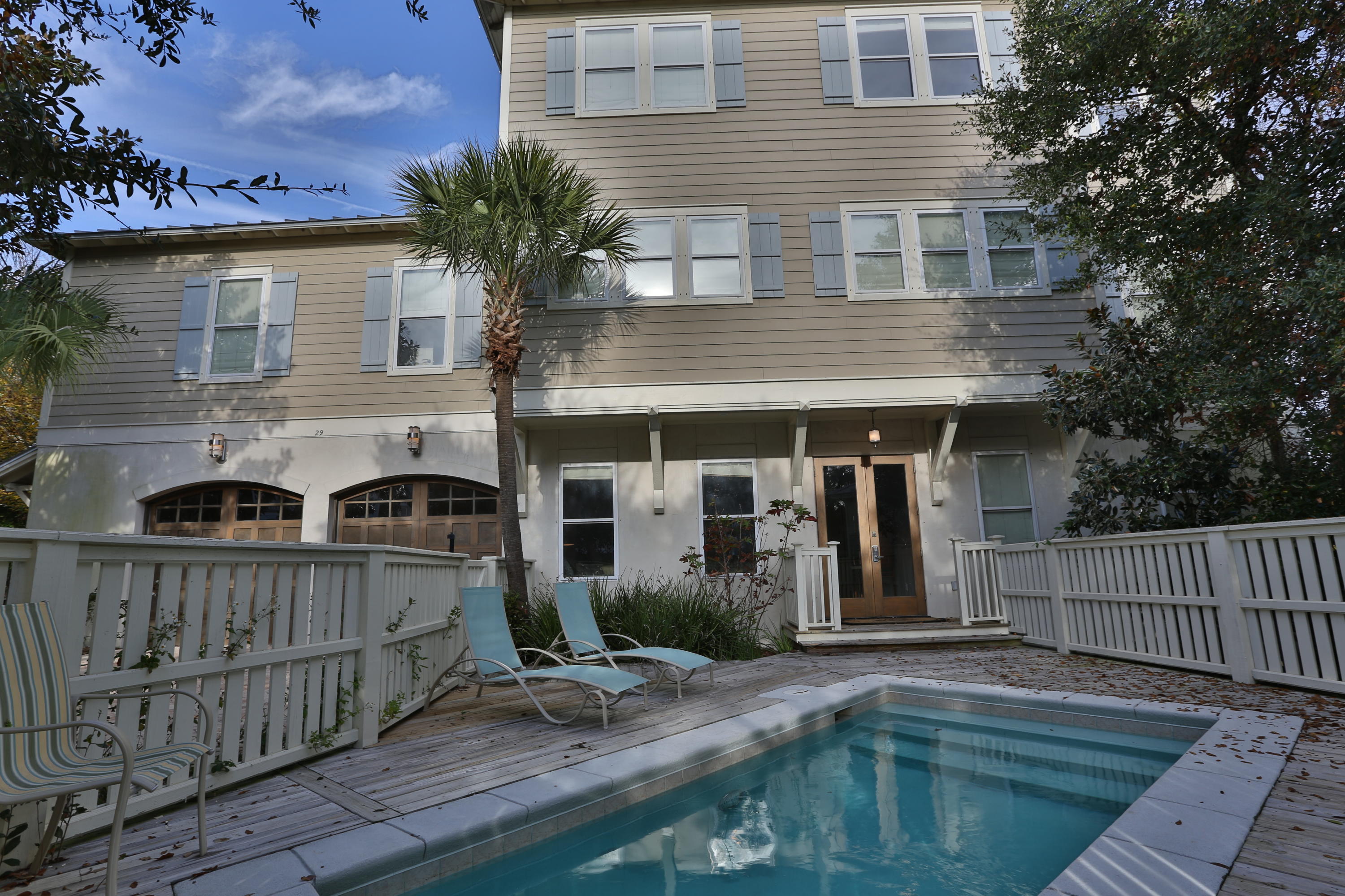 CREEKVIEW - Residential