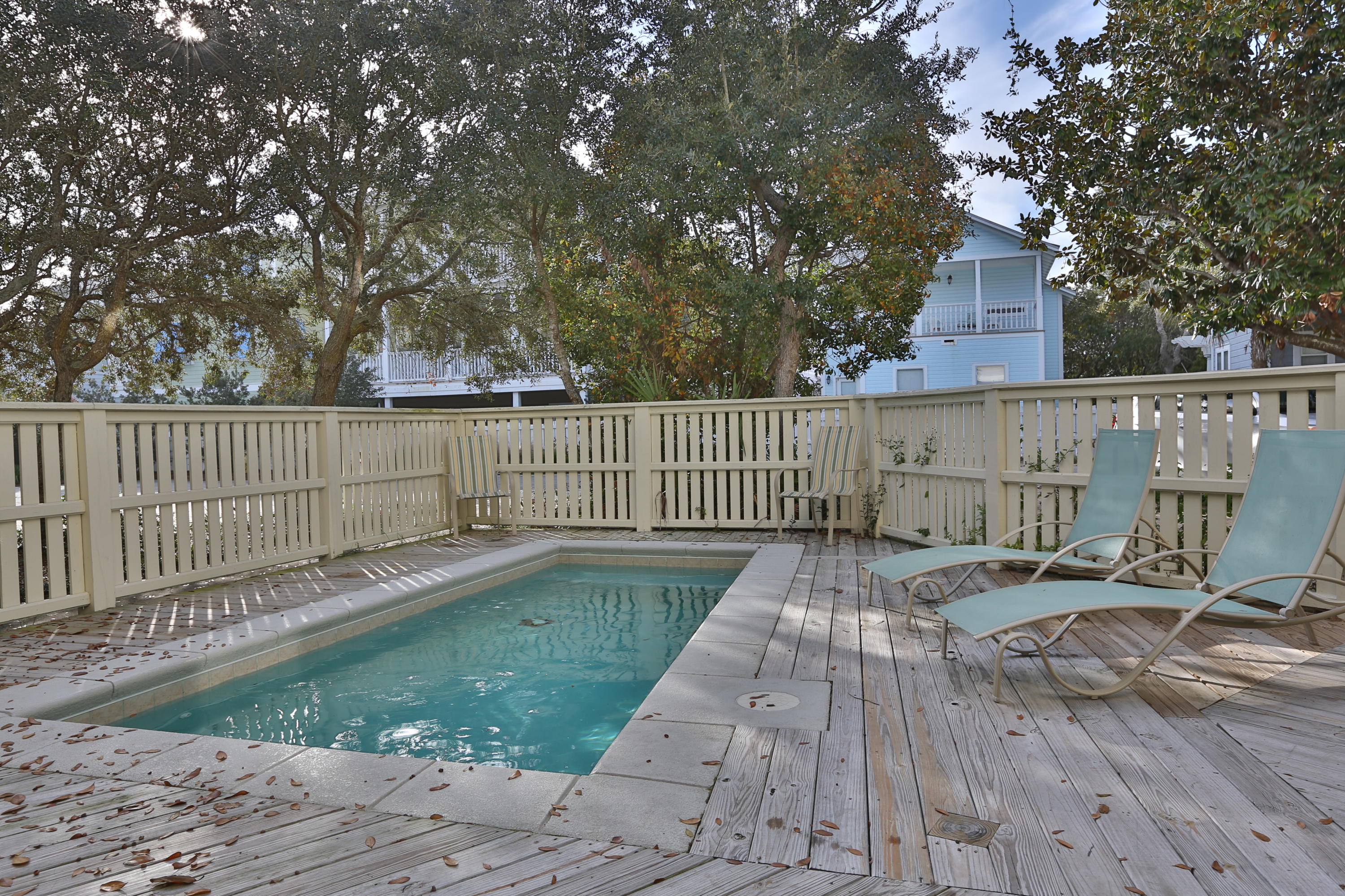 CREEKVIEW - Residential