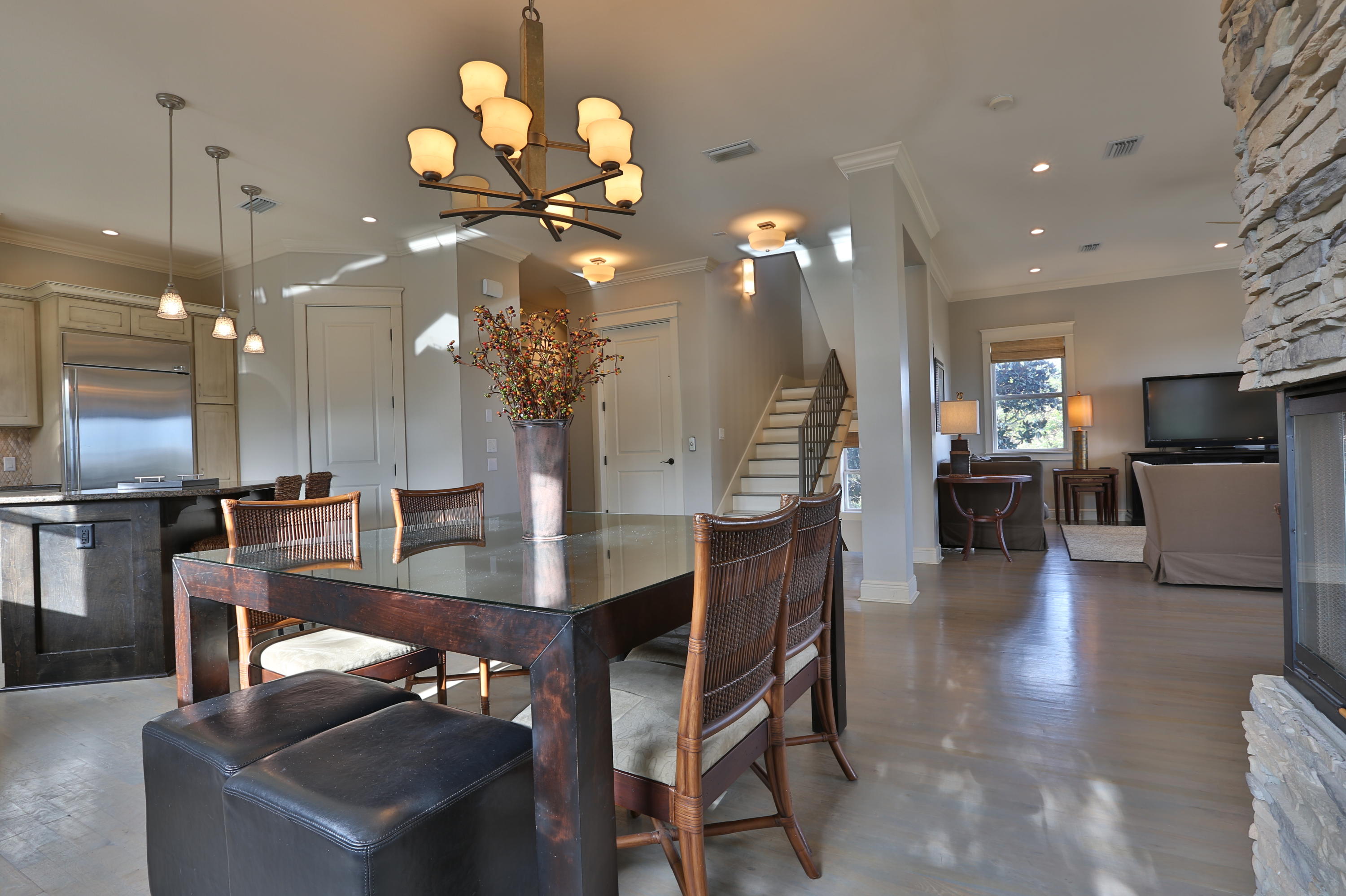 CREEKVIEW - Residential