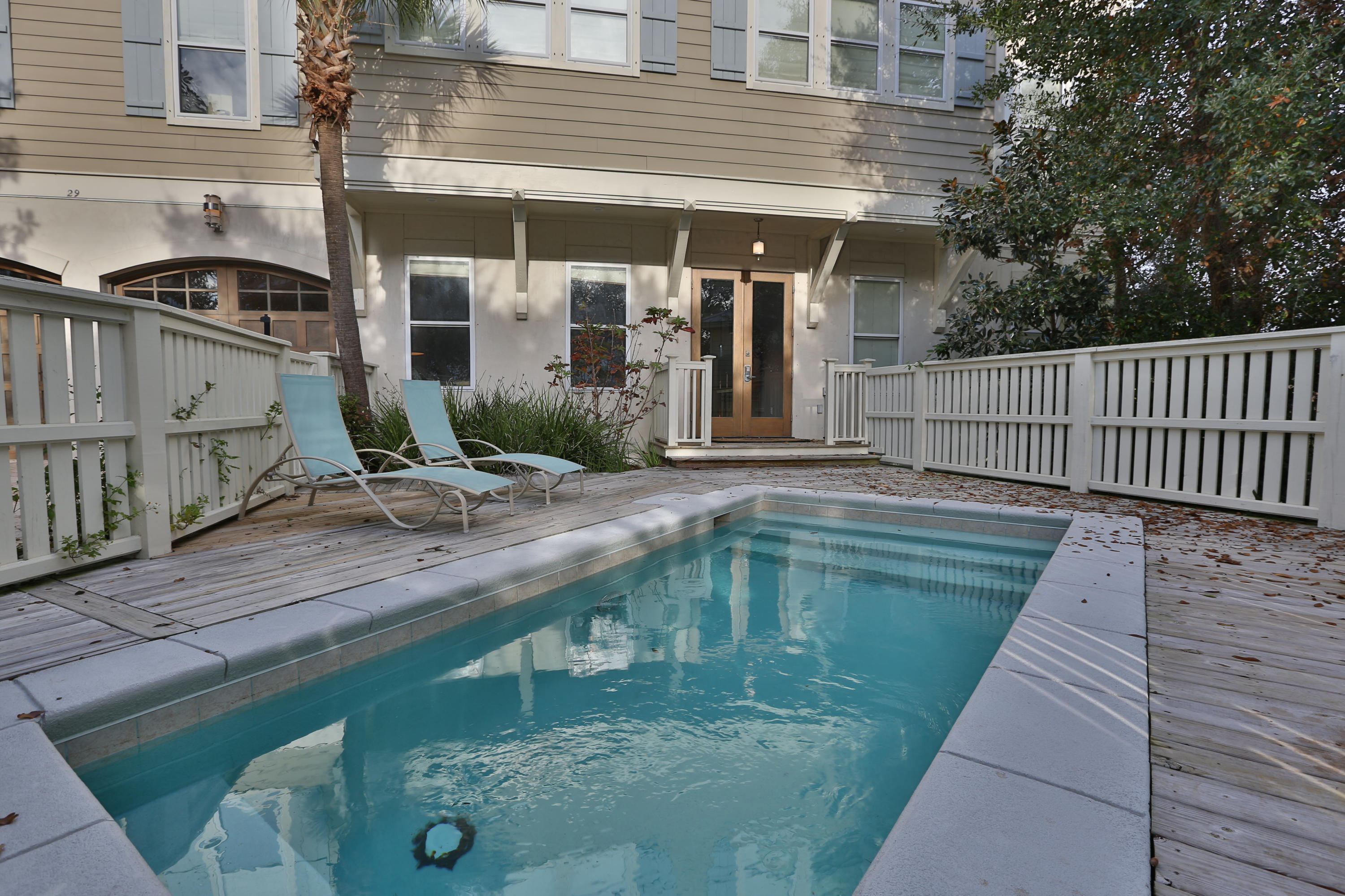 CREEKVIEW - Residential