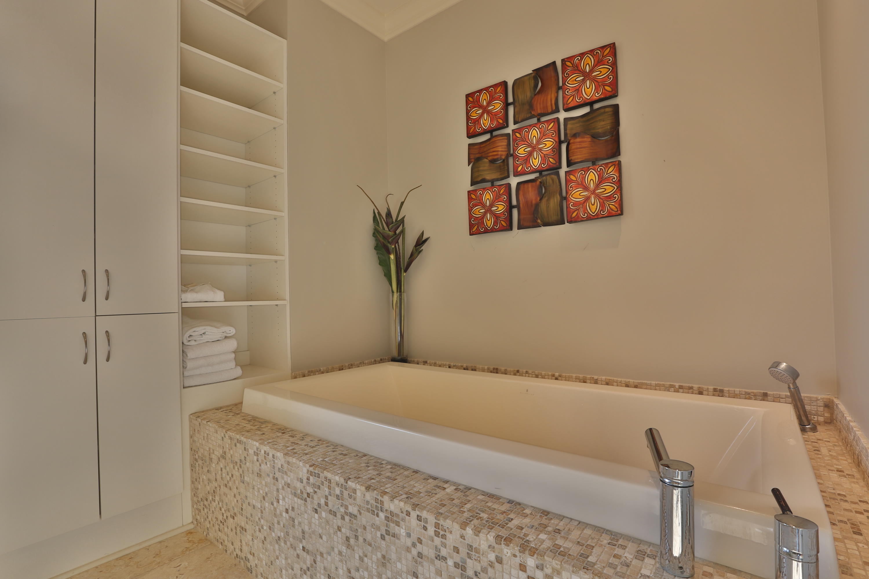 CREEKVIEW - Residential