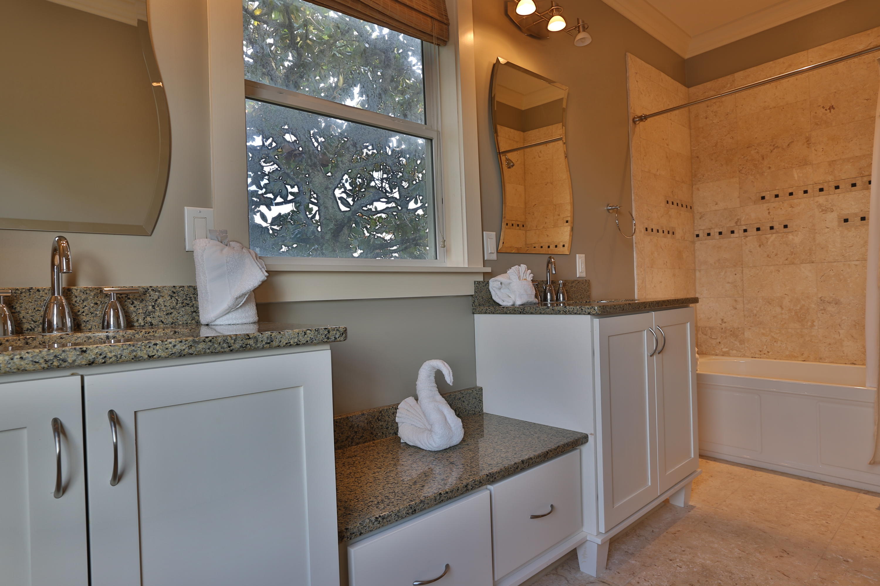 CREEKVIEW - Residential