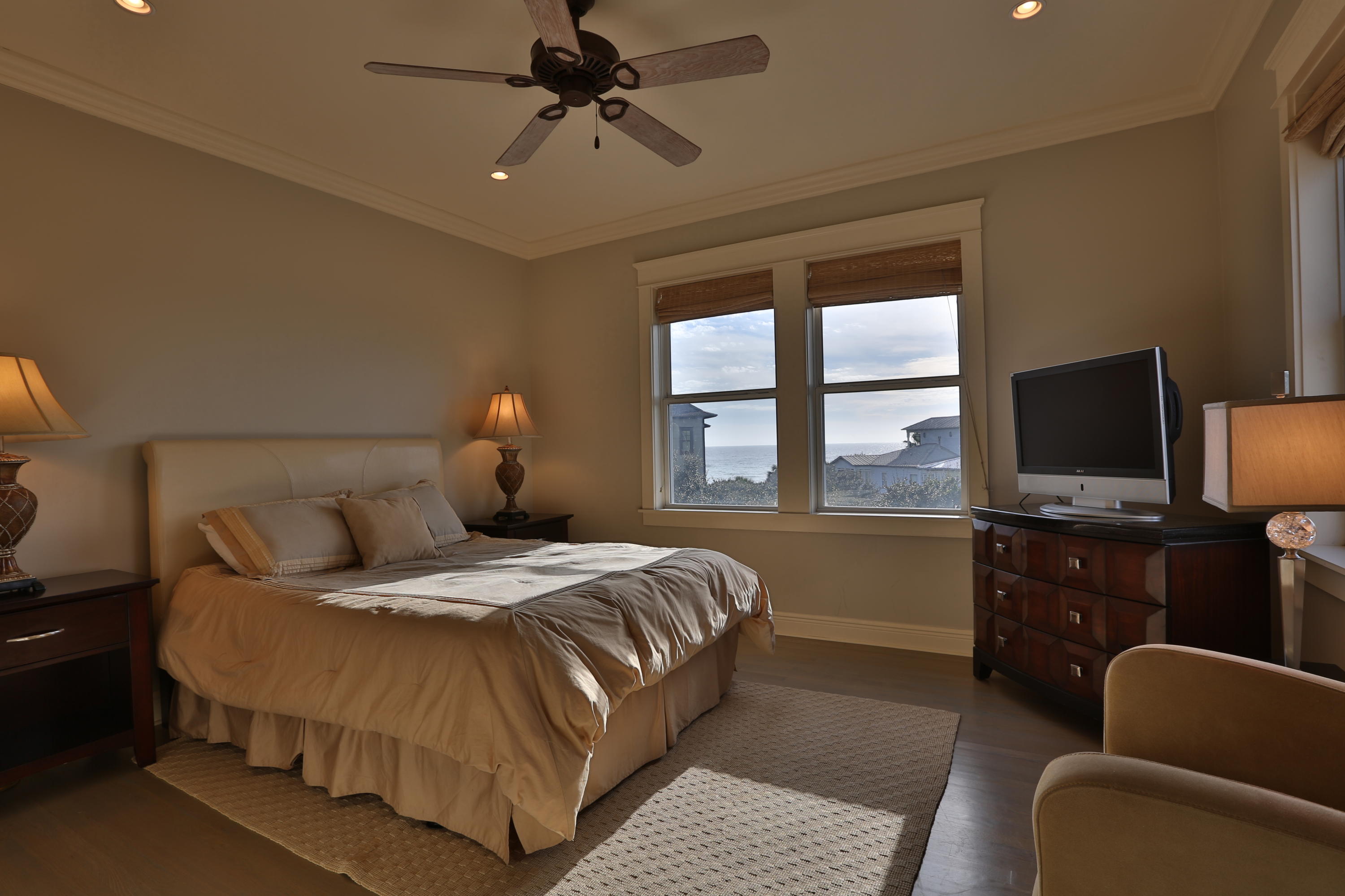 CREEKVIEW - Residential