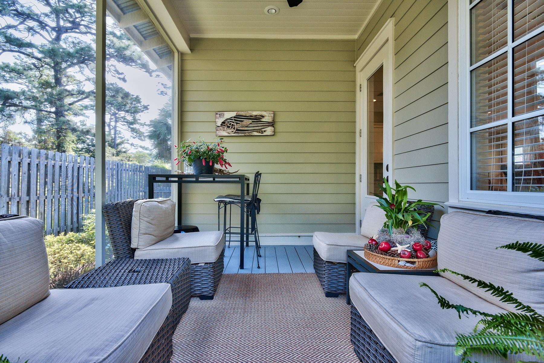 CARSON OAKS - Residential