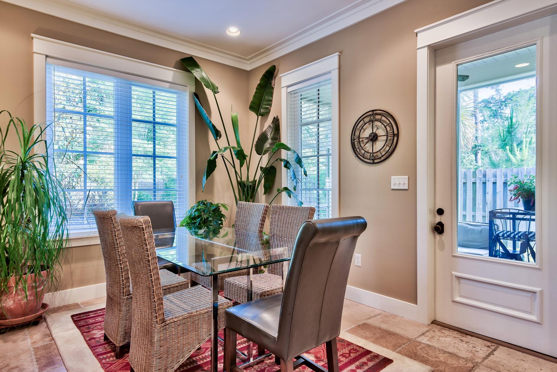 CARSON OAKS - Residential