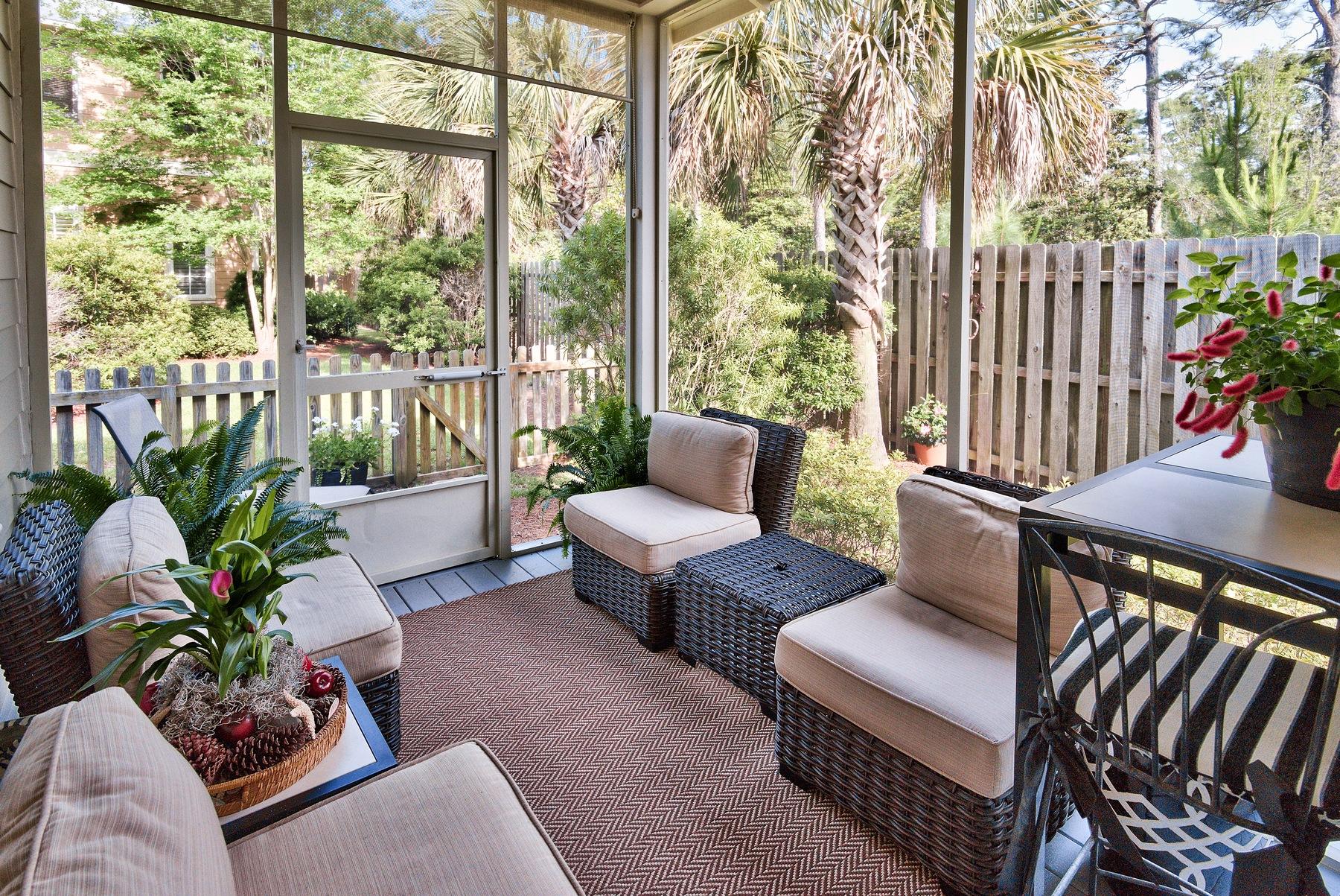 CARSON OAKS - Residential
