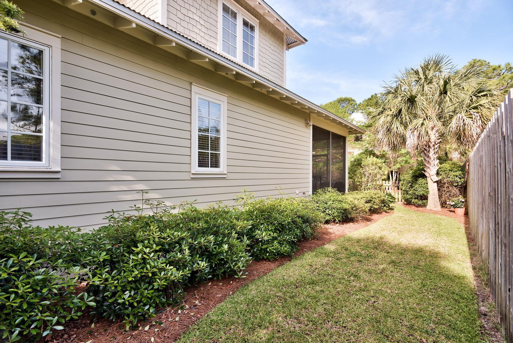 CARSON OAKS - Residential