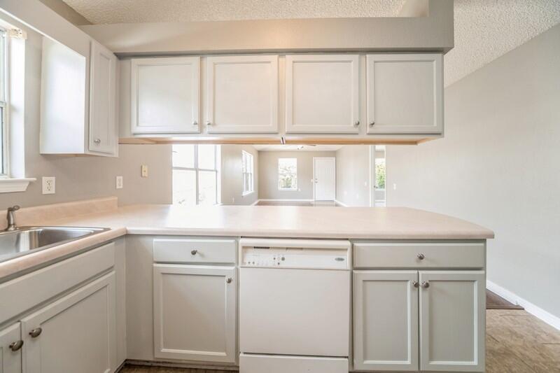 SHADOW LAKES - Residential