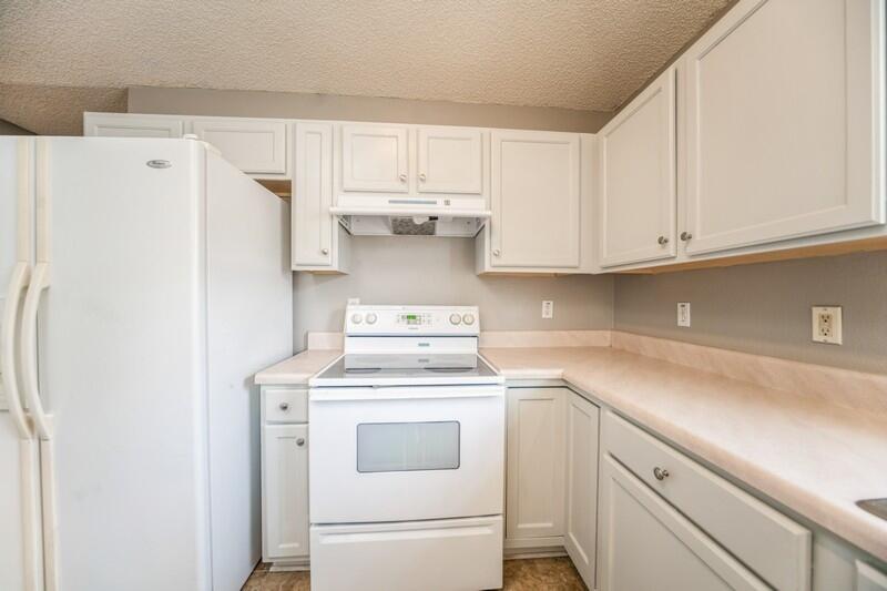 SHADOW LAKES - Residential