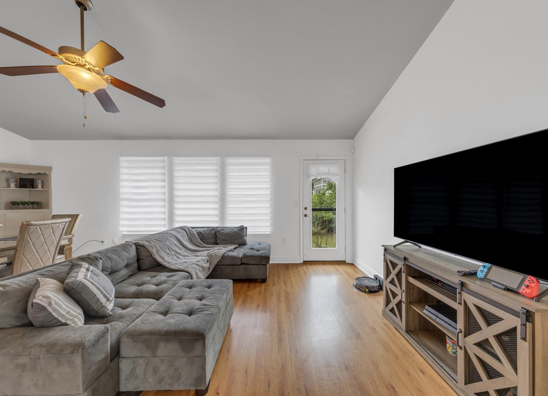 IRON GATE SUBD PHASE II - Residential Lease