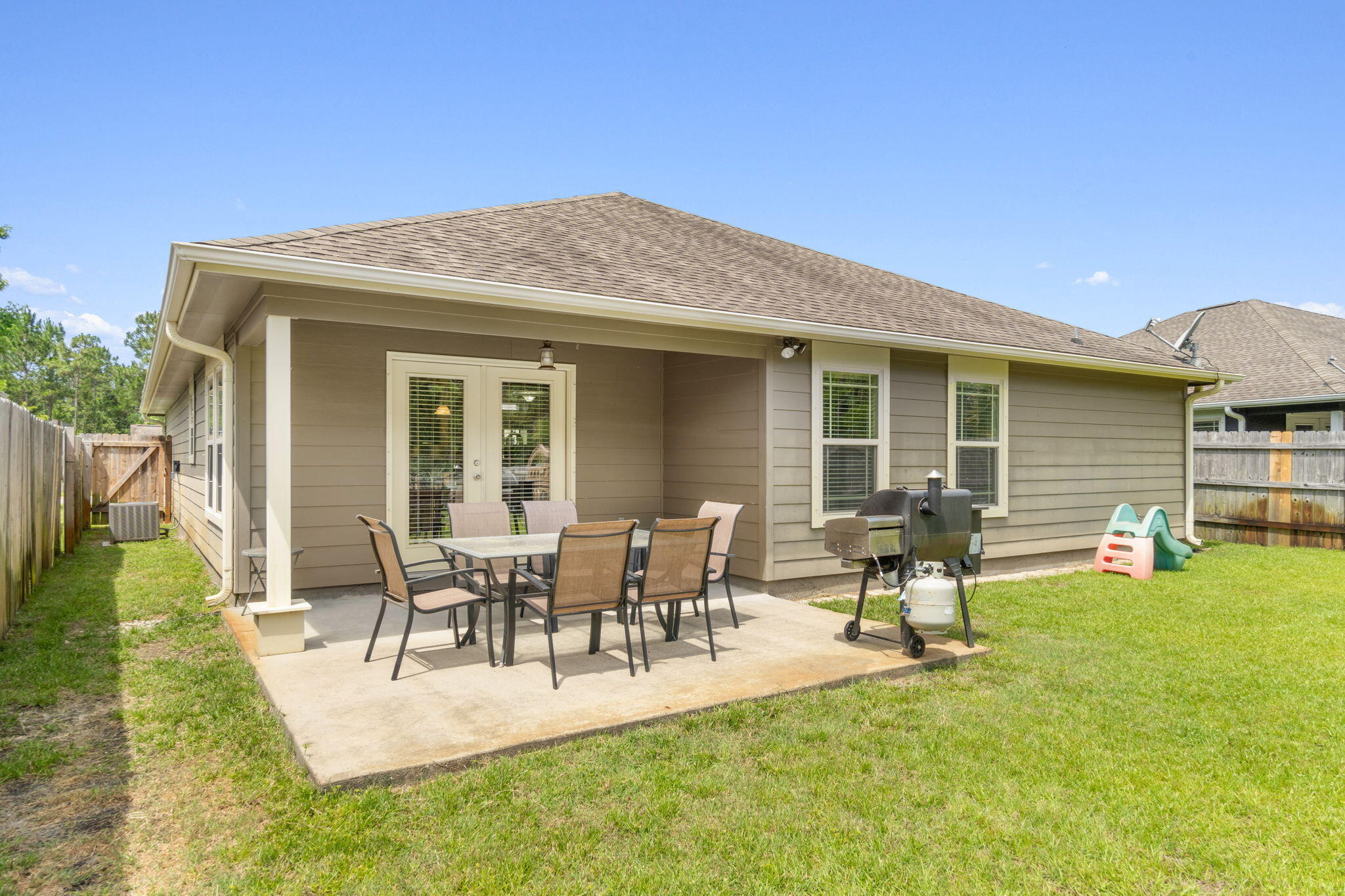 COTTAGES AT EAST RIVER - Residential