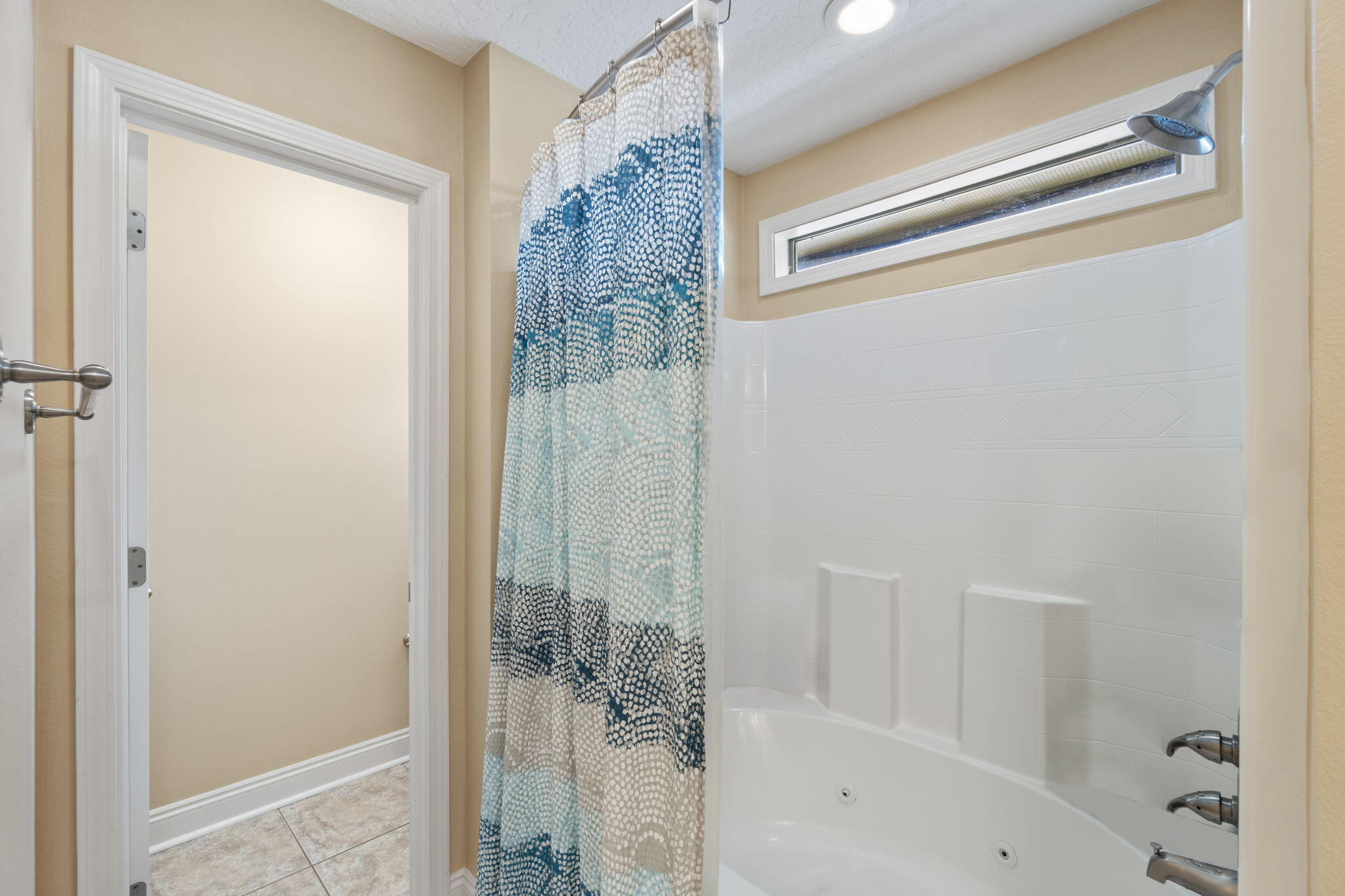 COTTAGES AT EAST RIVER - Residential