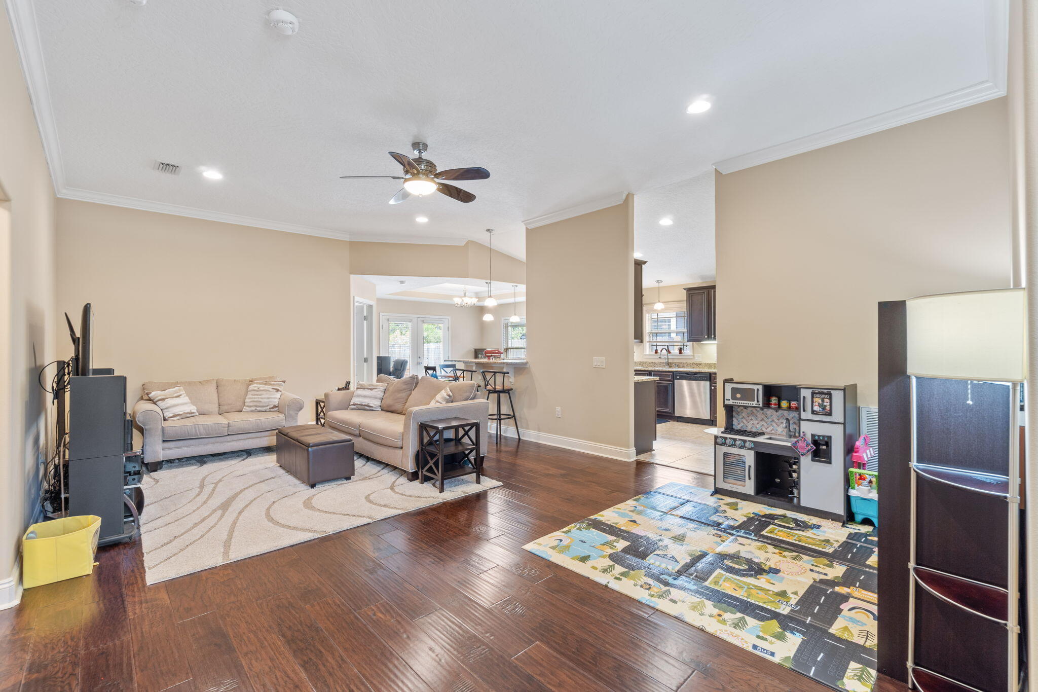 COTTAGES AT EAST RIVER - Residential