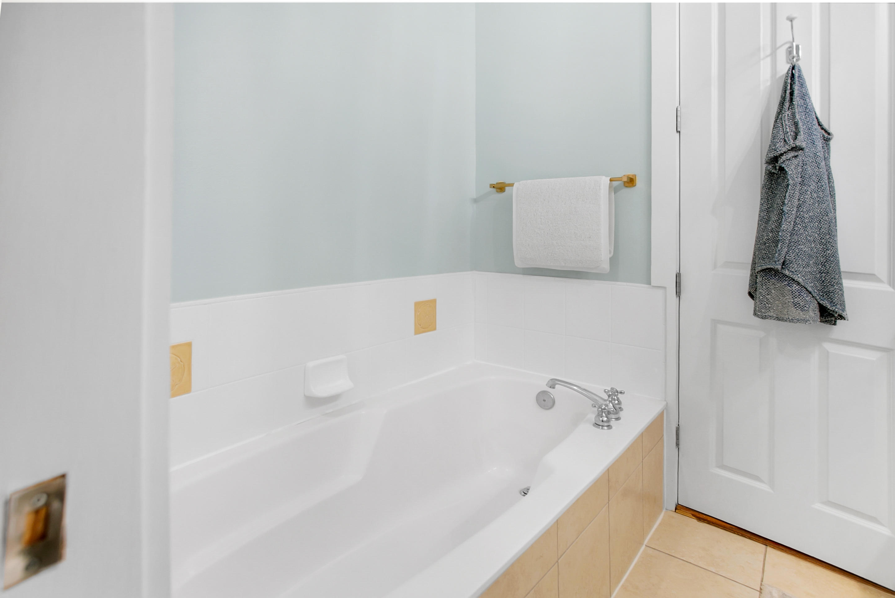 LAUREL GROVE - Residential