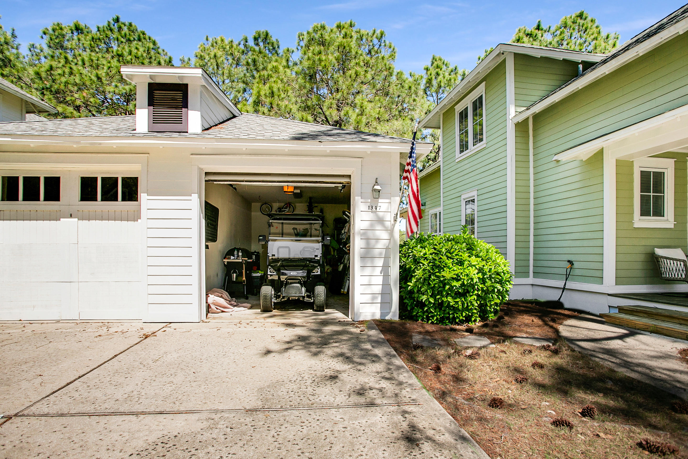 LAUREL GROVE - Residential