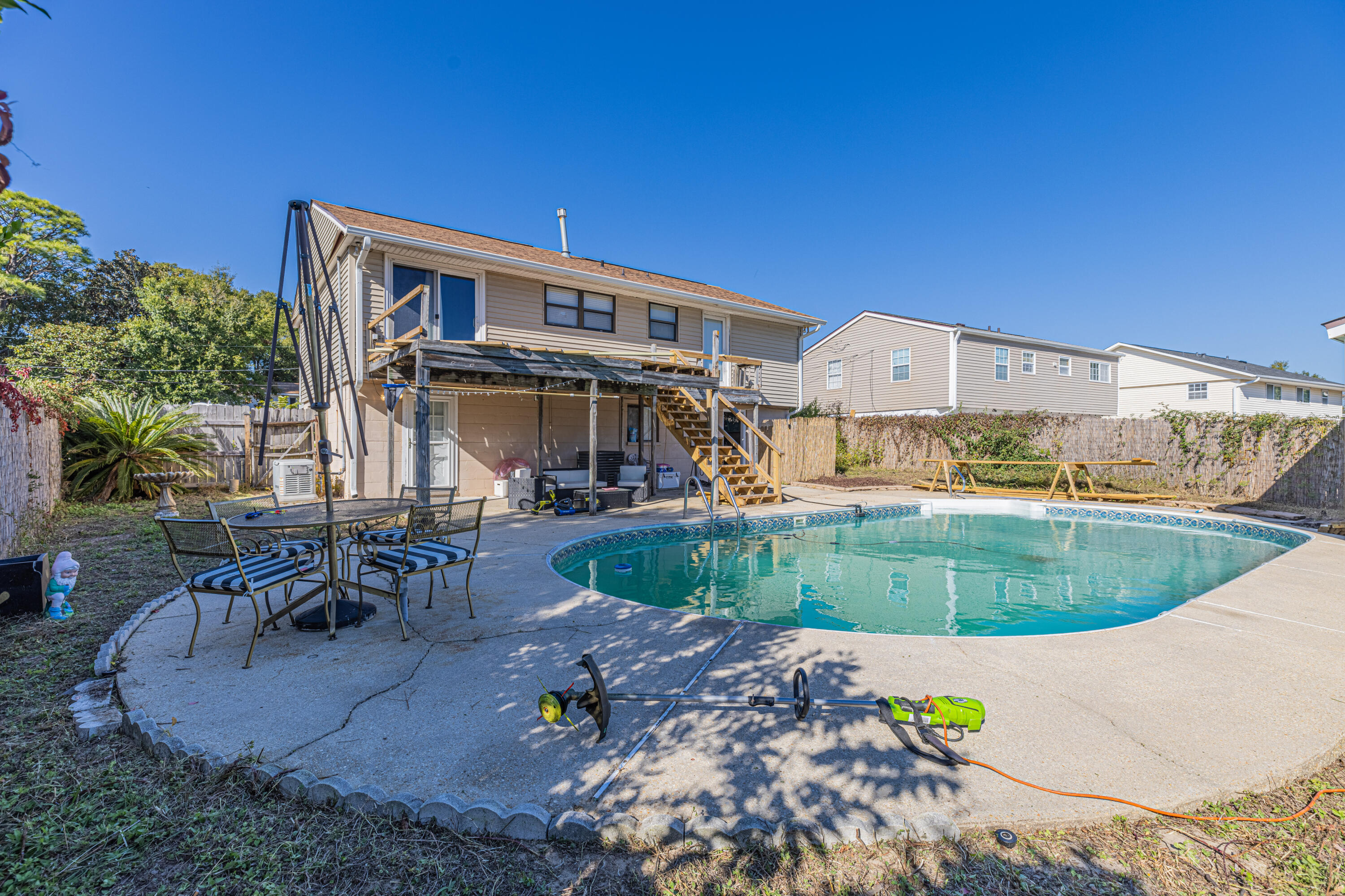 MALLORY HEIGHTS - Residential